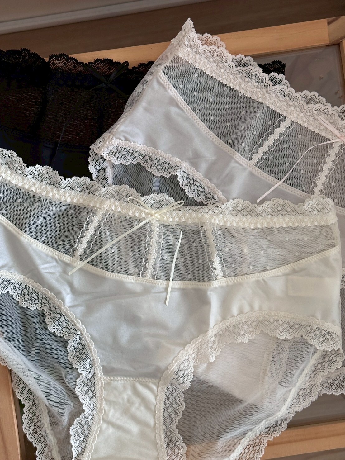 純欲波點 透視網紗蕾絲小褲 3colors