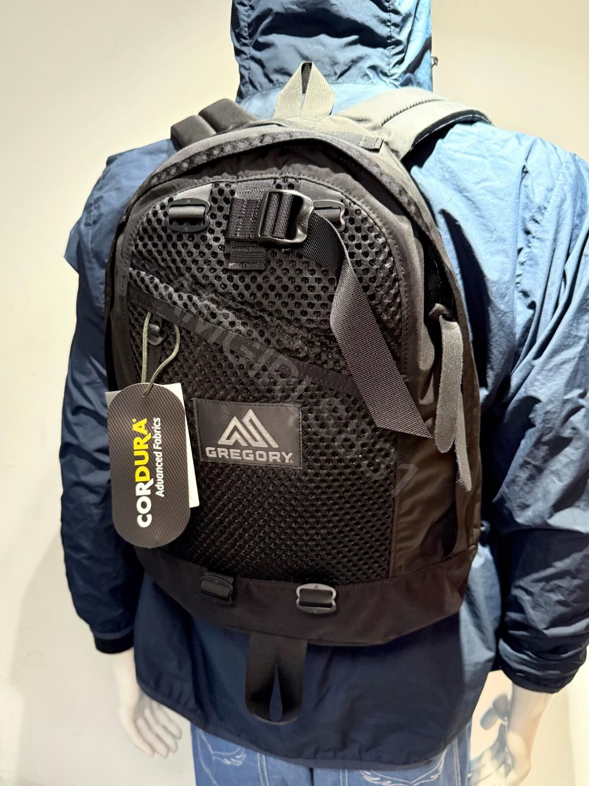 Gregory fine day V2 black MESH