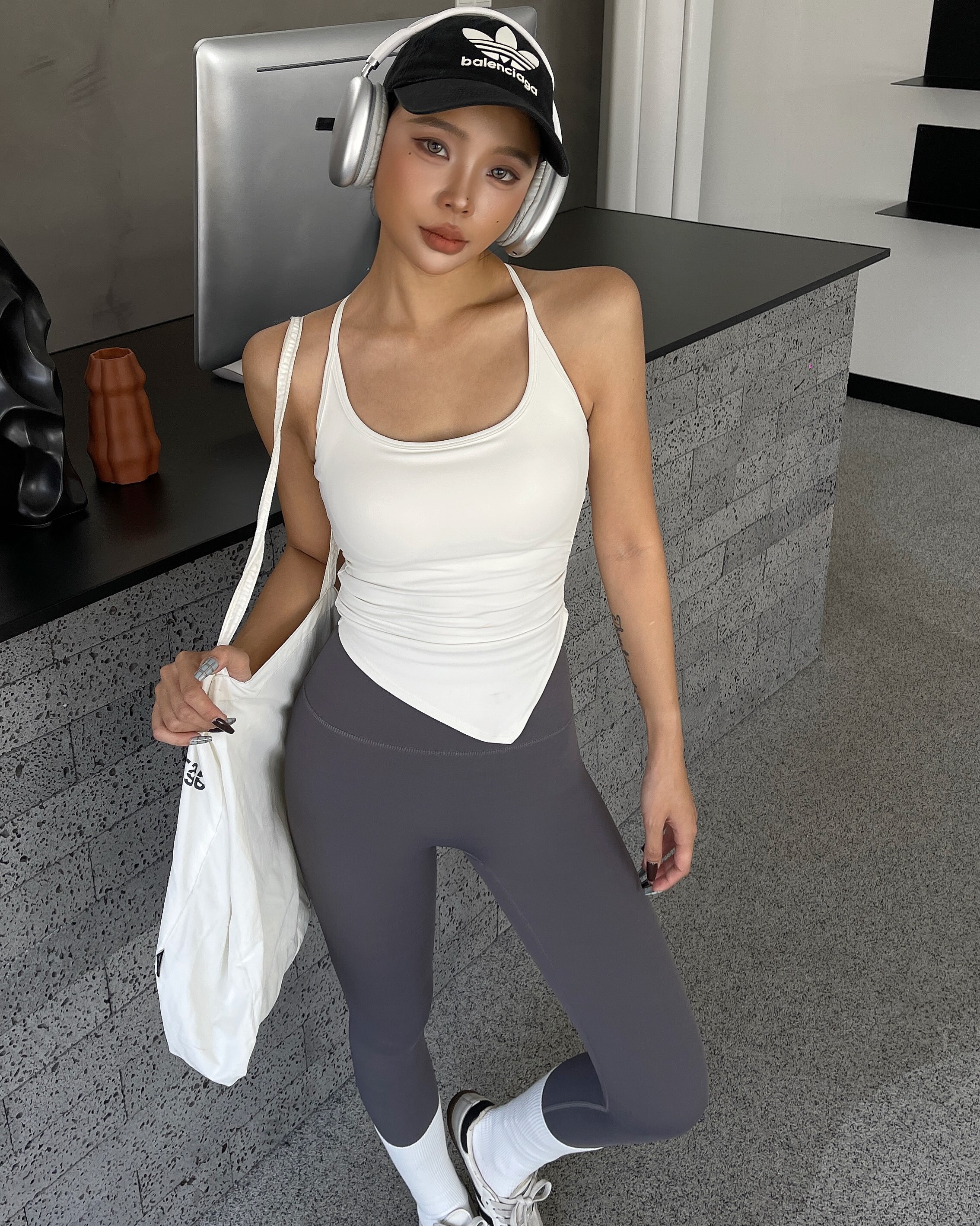 EASE 細肩不規則機能背心-白色