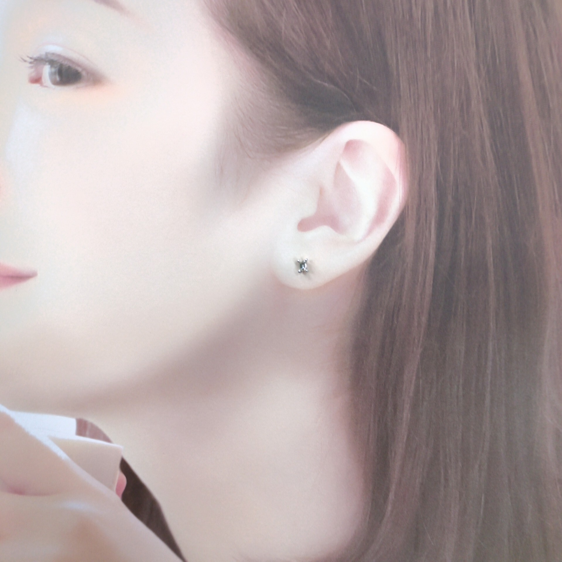 18K White Gold 0.26ct Baguette Cut Diamond Earrings