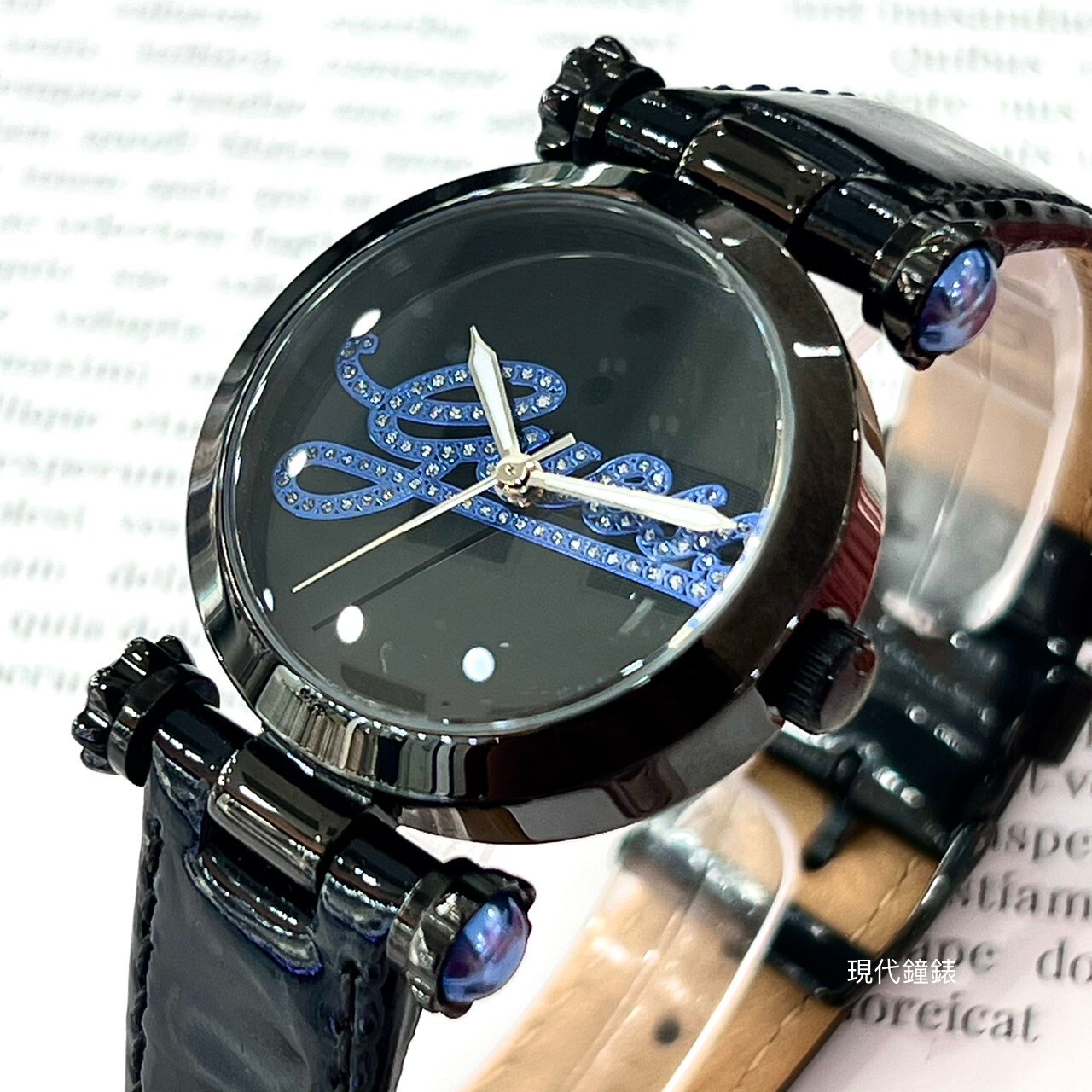 【Guess】時尚摩登率性漆皮腕錶GWW0057L5 33mm 現代鐘錶