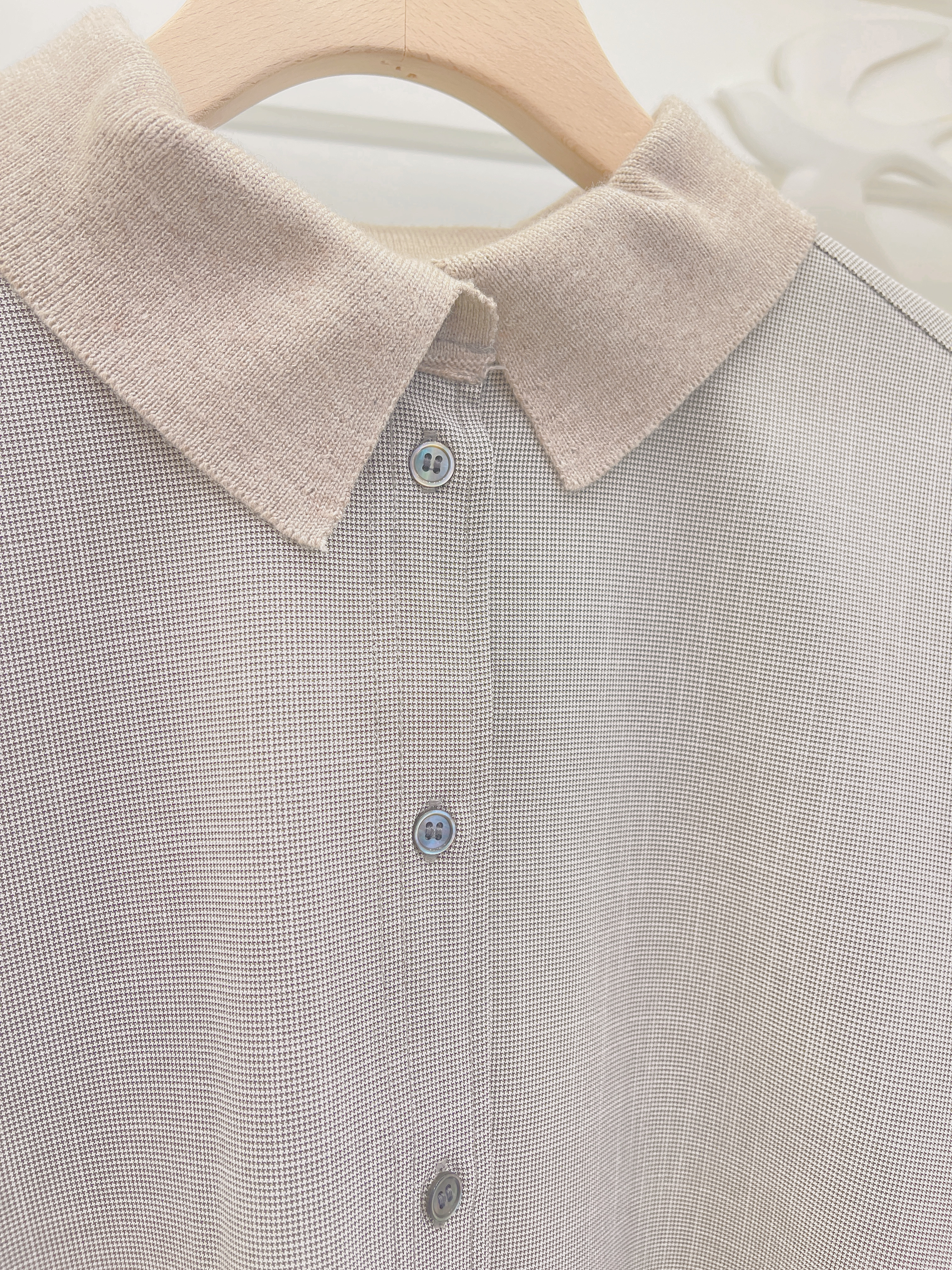 針織領微格紋襯衫