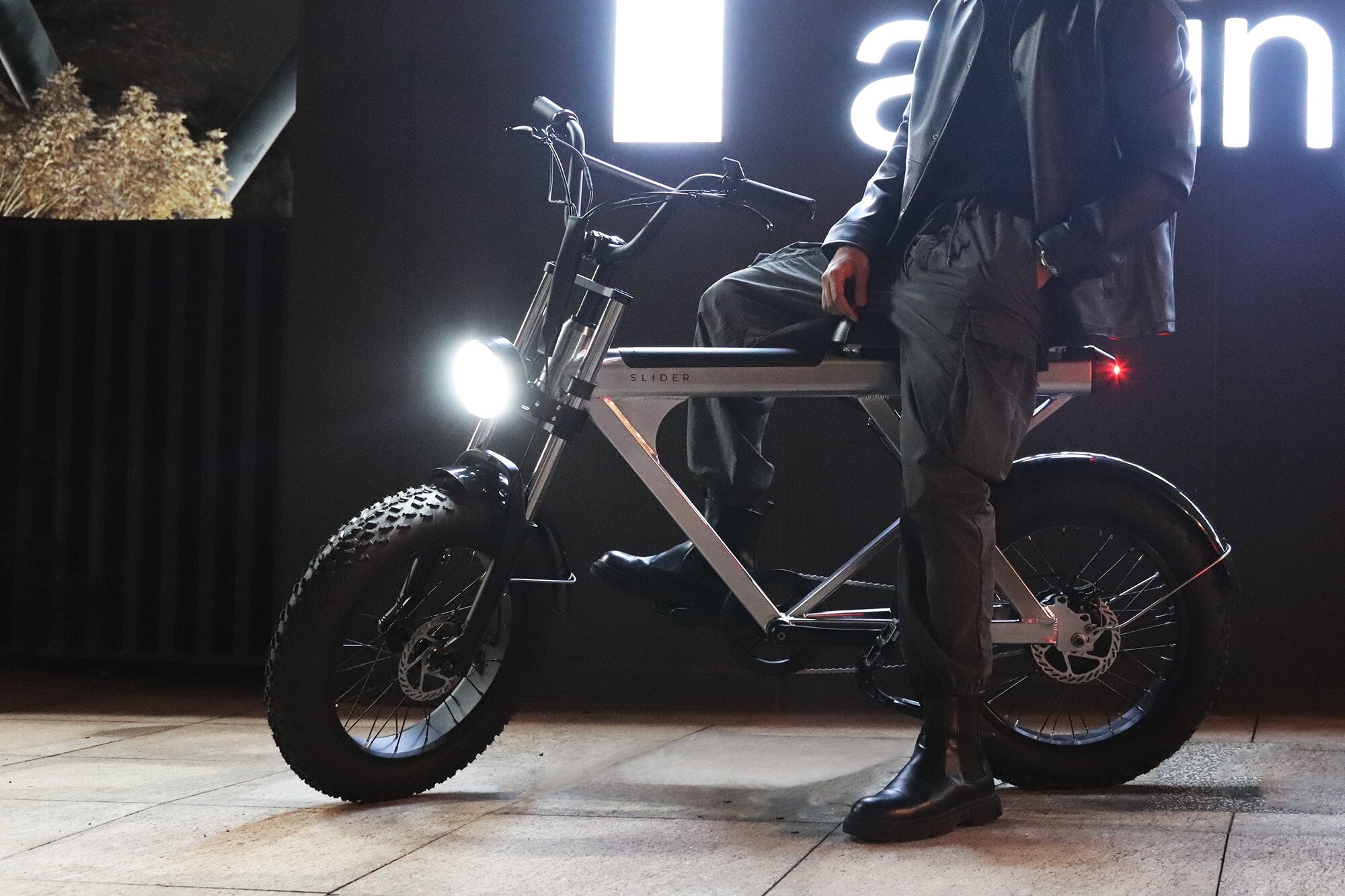 SLIDER 賽博大火箭 胖胎電輔車