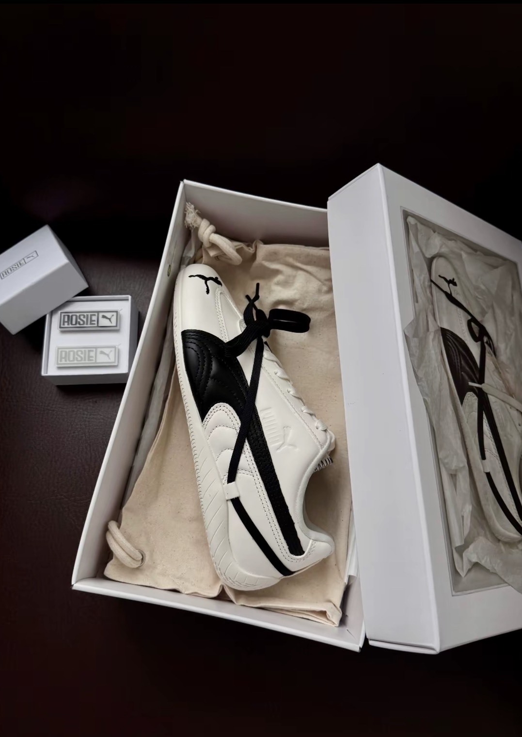 Rosé 朴彩英 x Puma Speedcat Premium White 芭蕾風格 聯名賽車鞋