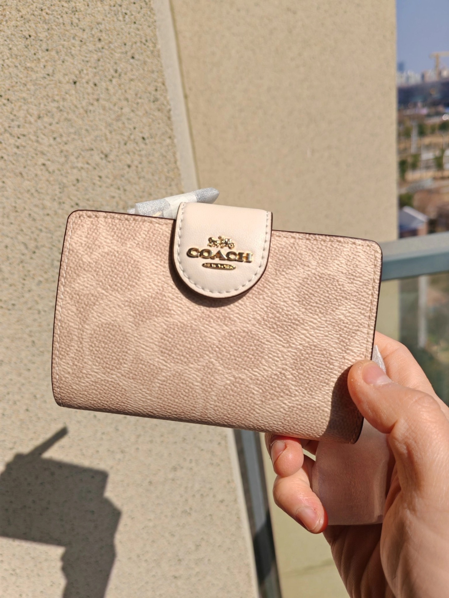 代購-COACH Corner ZipSignature/SignatureCanvas 13 塗層帆布 錢包 短夾