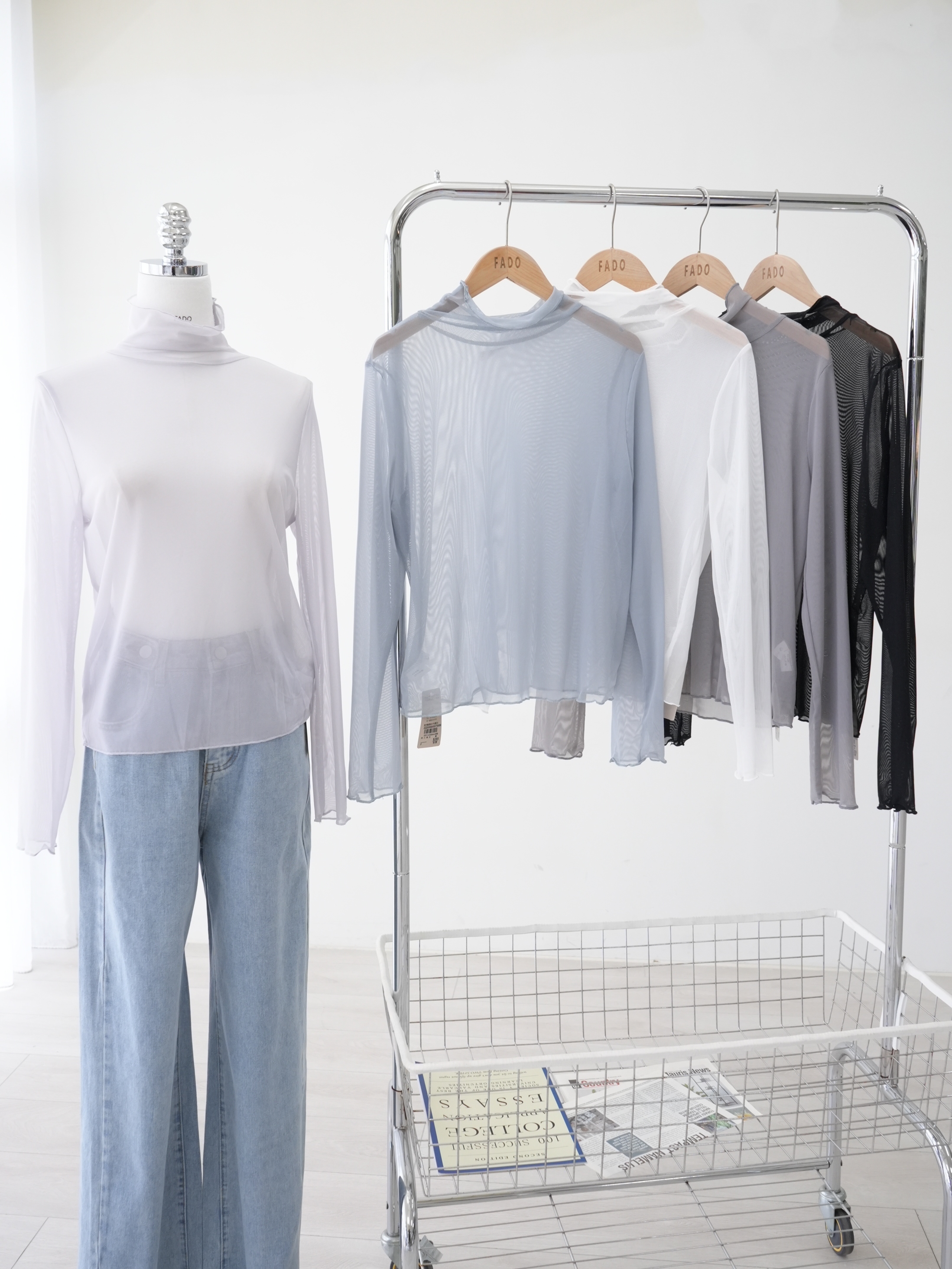 法朵Fado shop｜莫蘭迪色系 ☁︎｡˚ 高領透膚內搭上衣 (S-L都可以穿) 031C004