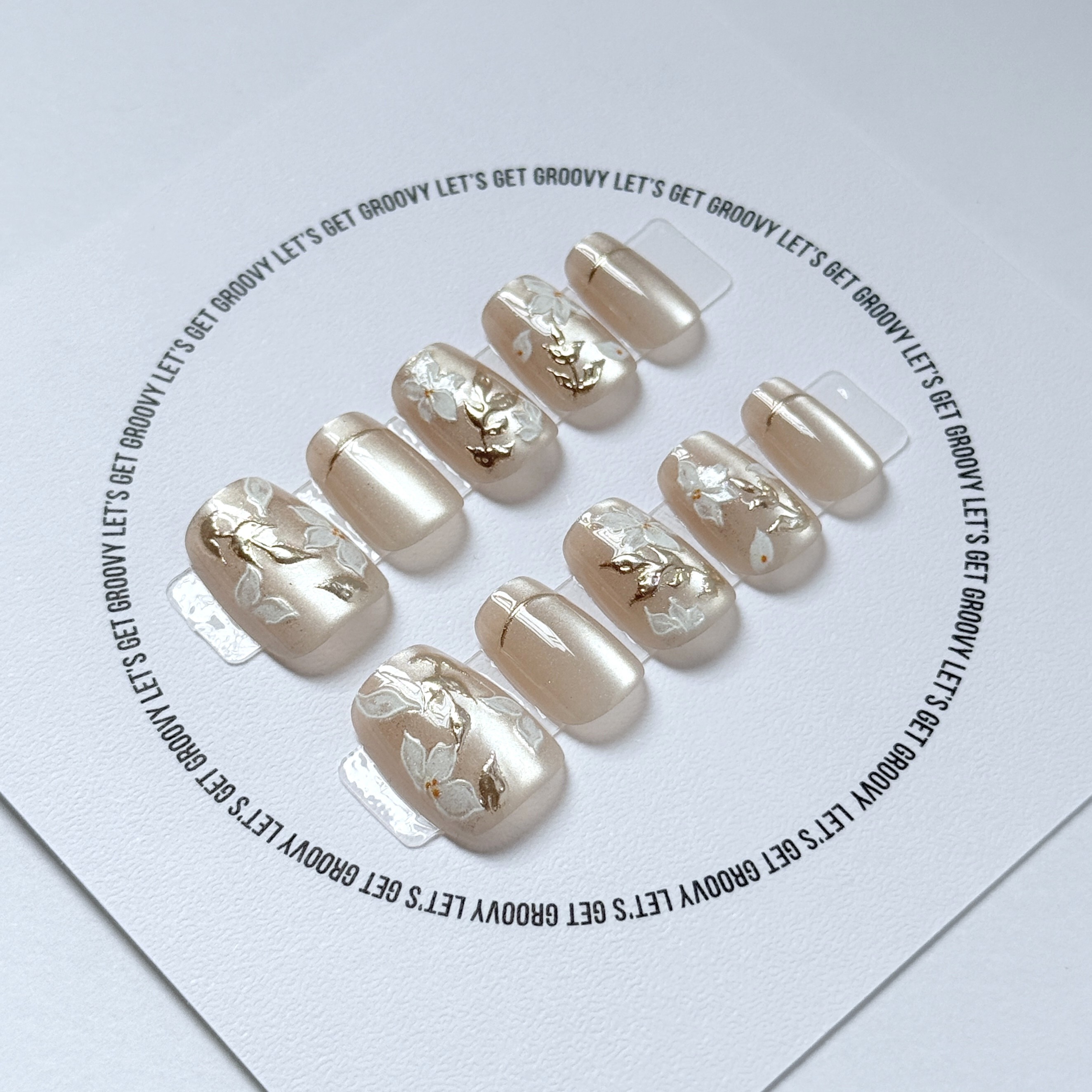 Slay ︳Nude Color Flower Pattern。Cat Eye