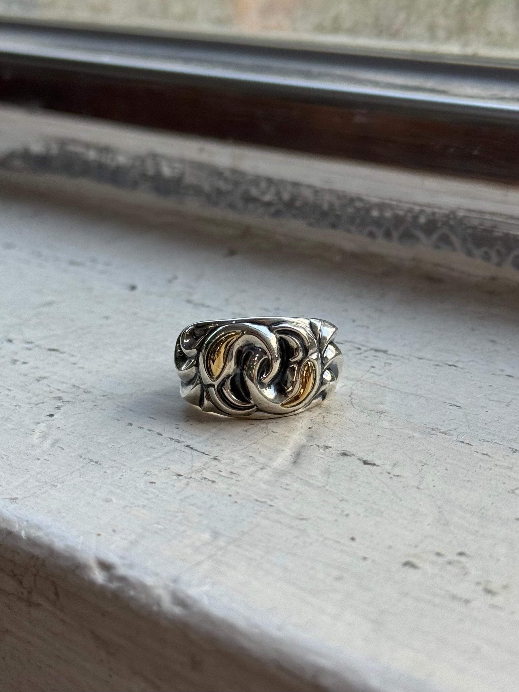 MATING FLIGHT RING: COSMIC UNION FUSION - 18K GOLDD YELLOW GOLD EYE