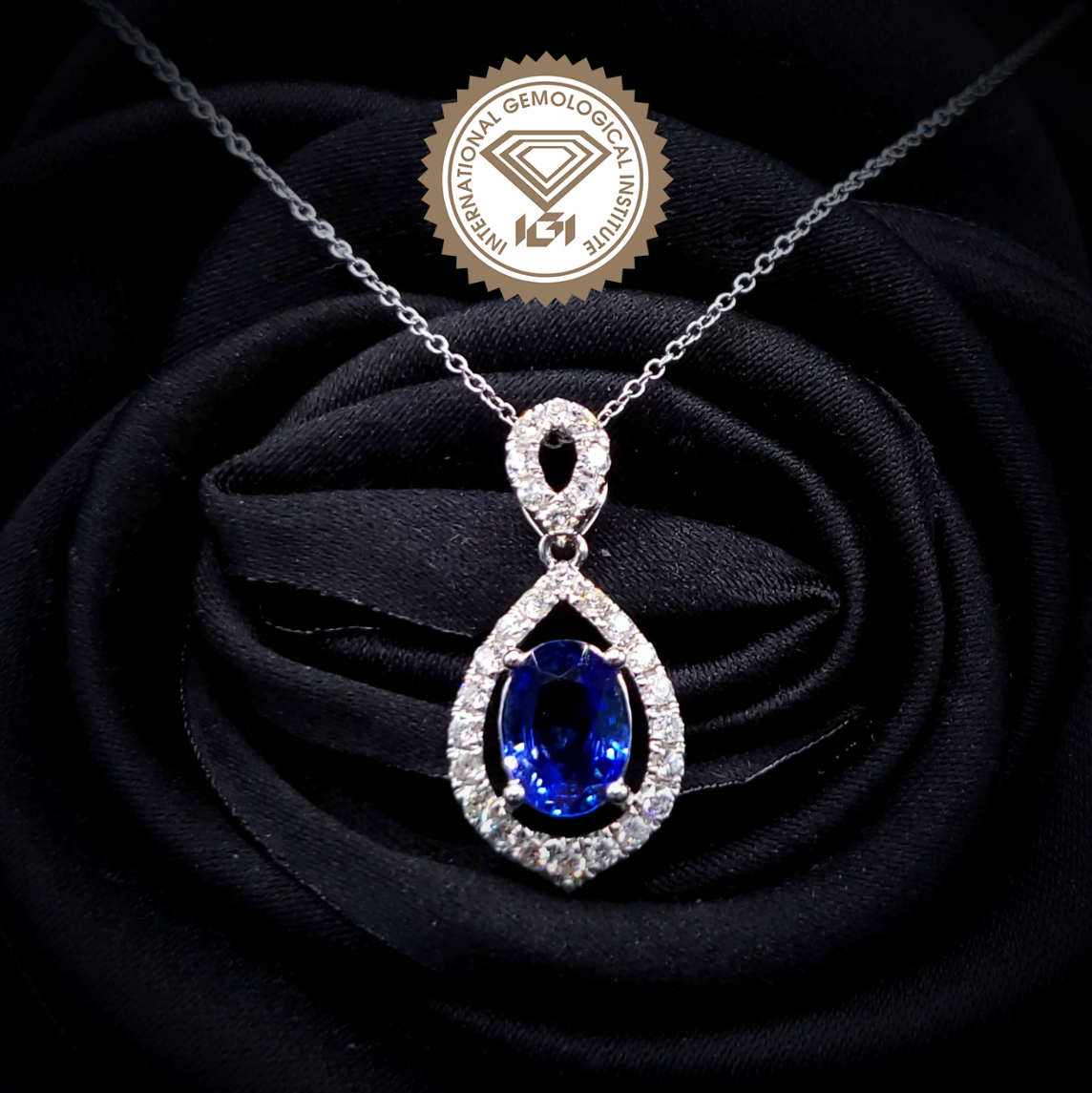 18K White Gold 1.06ct Sapphire and Diamond Pendant
