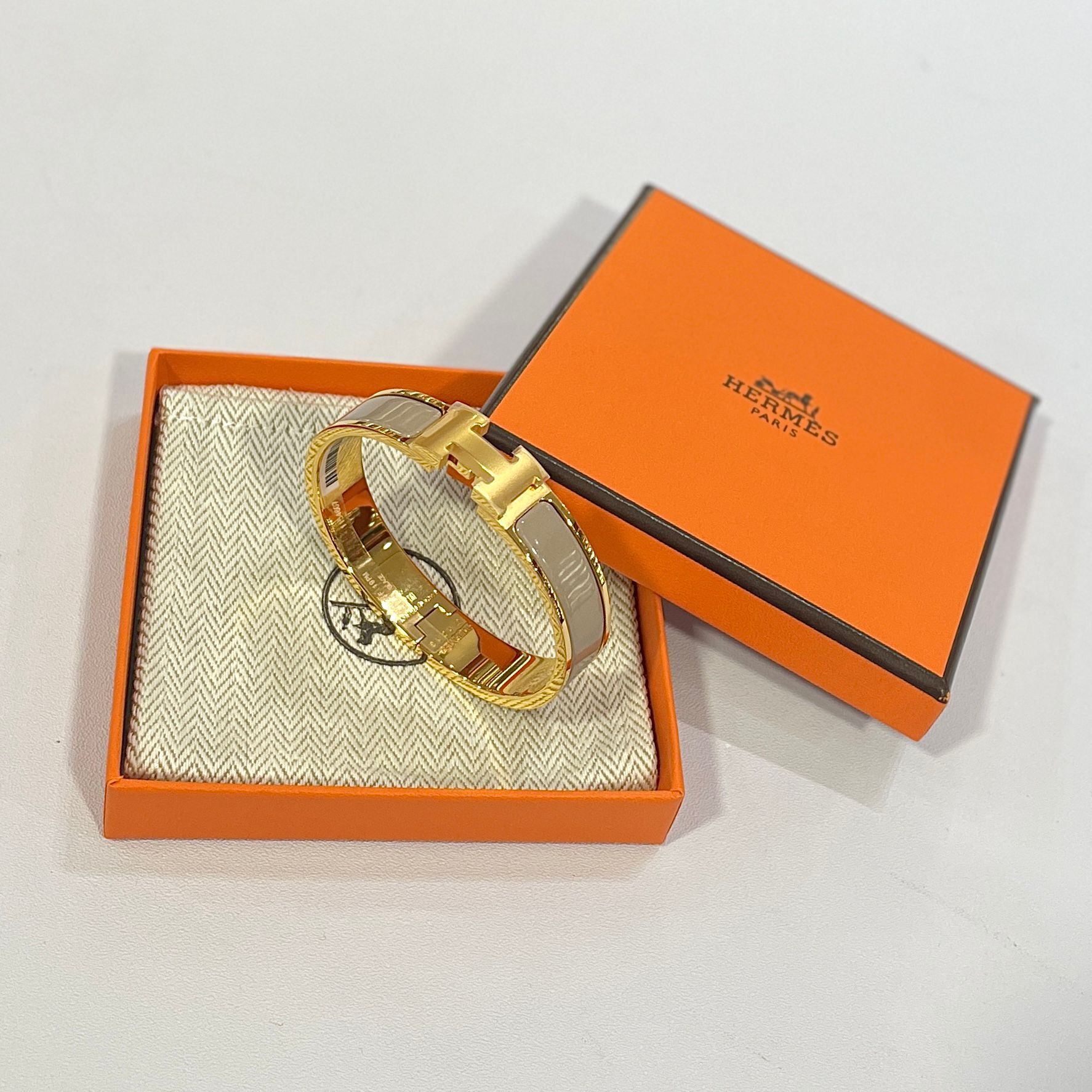 全新HERMES手鐲 PM碼 (奶茶x金) CLIC H BRACELET H700001F31PM #BRAND NEW #香榭站正品