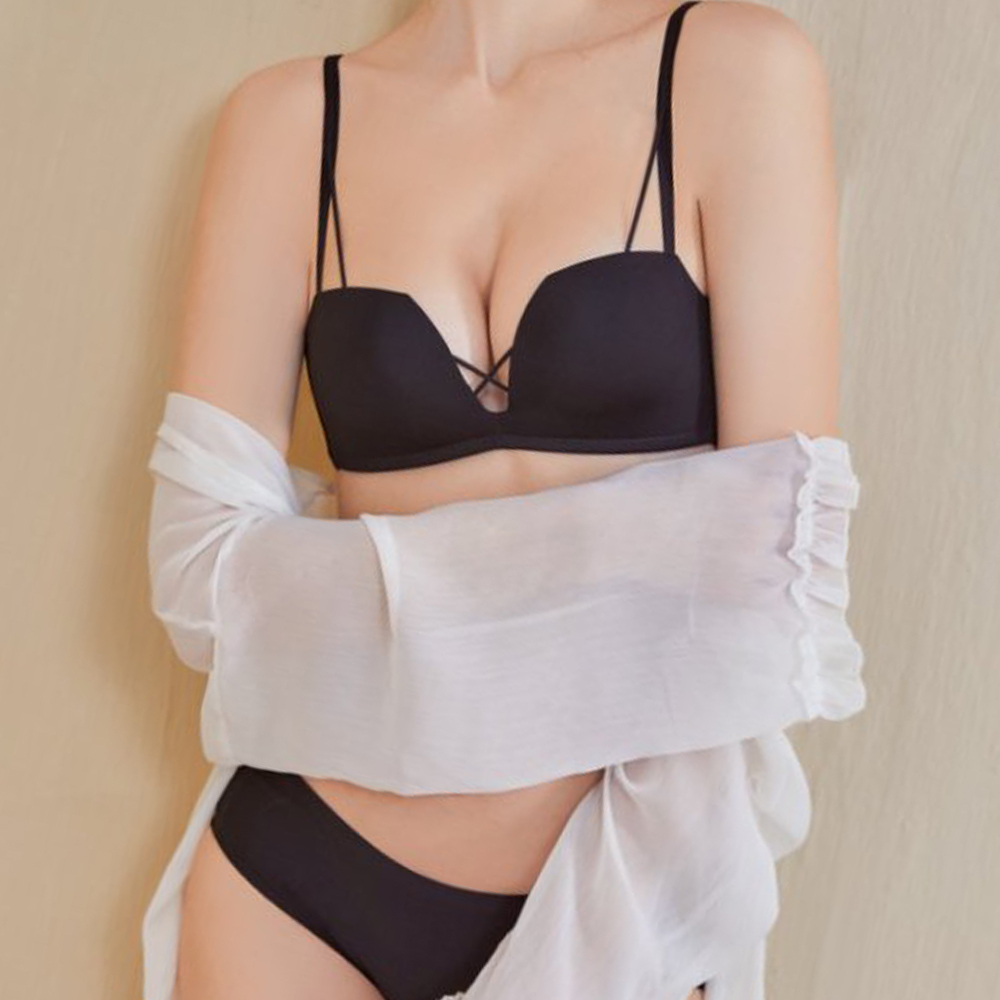 Allure時尚無痕純欲百搭無鋼圈內衣套裝-黑色(5色)