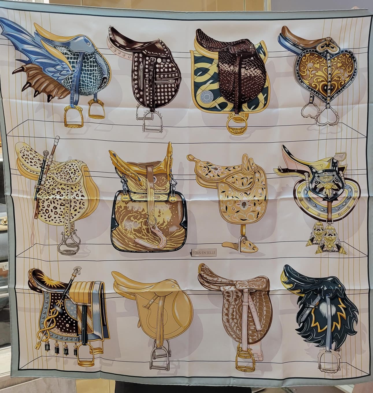 HERMES Tous en Selle scarf 90 gris bleuté / blanc