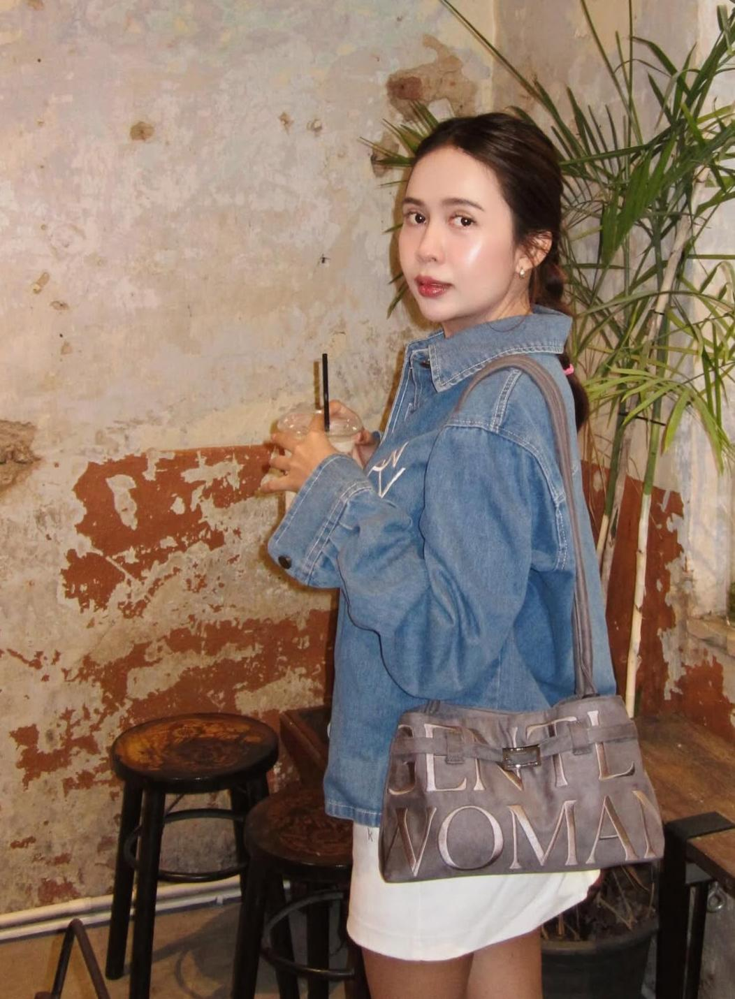 Gentle Woman Suede Ballerina Bag (Grey)