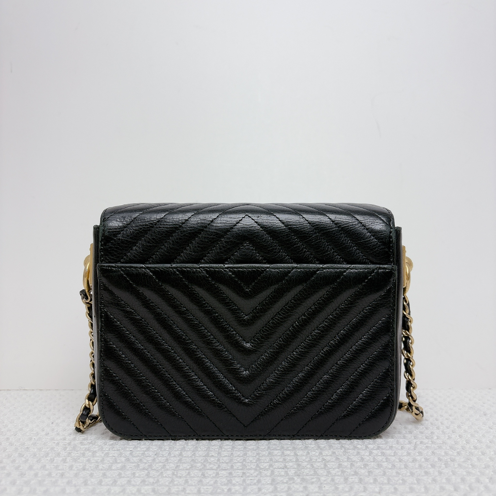 Chanel Rock The Corner Minaudiere Bag - Black / Ghw