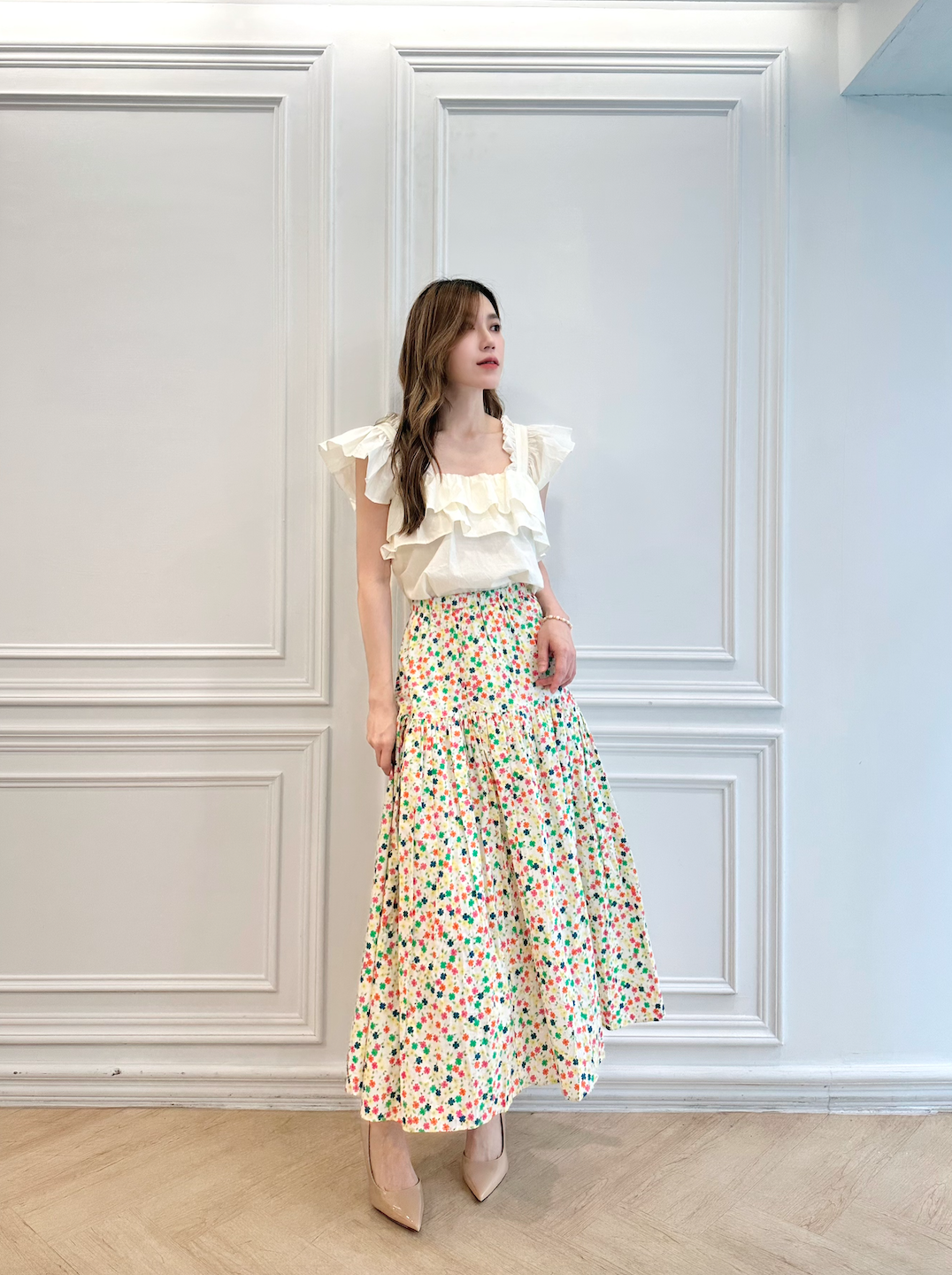 鮮豔小花朵長裙