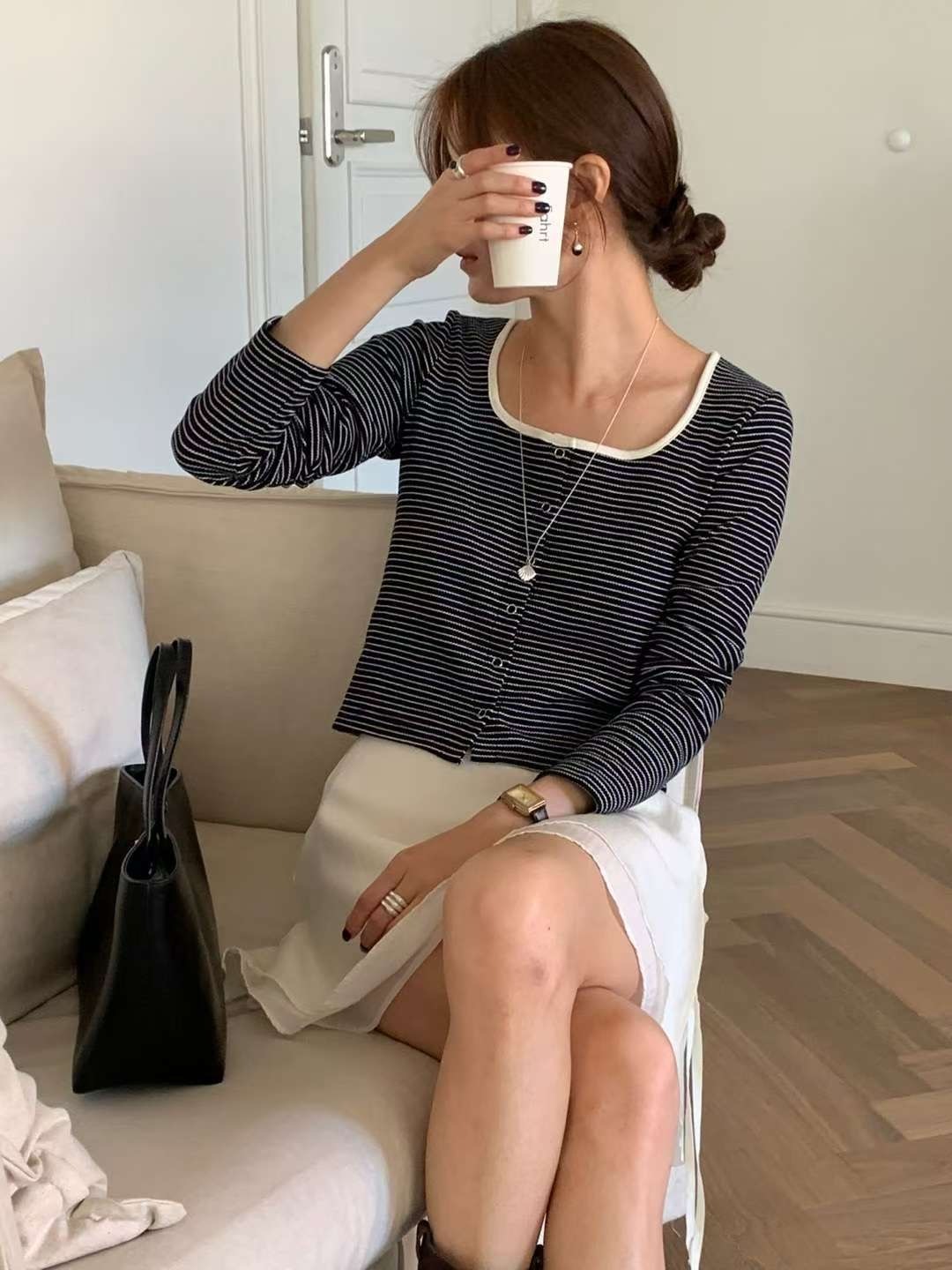 方圓領橫間外套