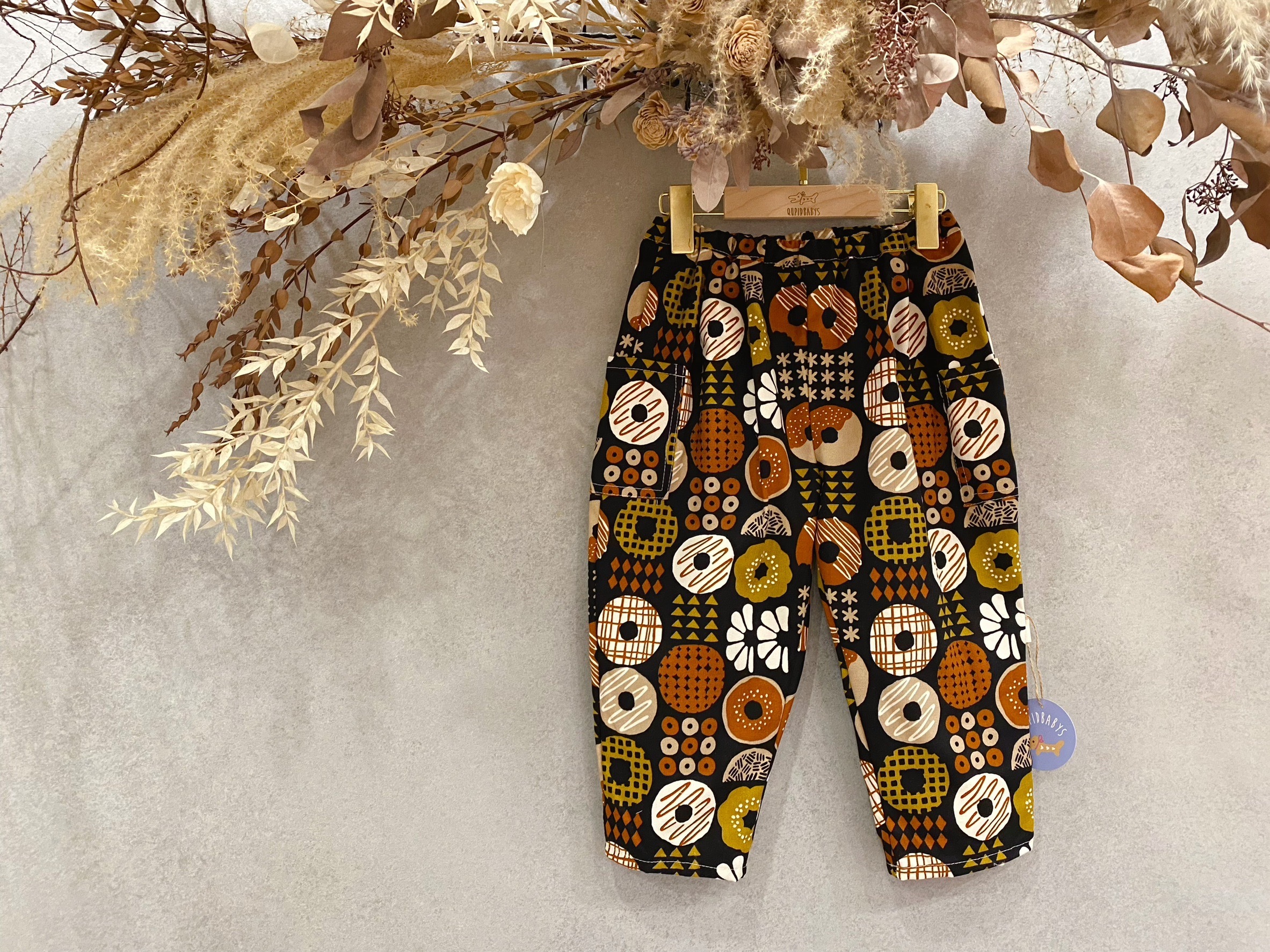 黑甜甜圈 洋蔥褲（120）