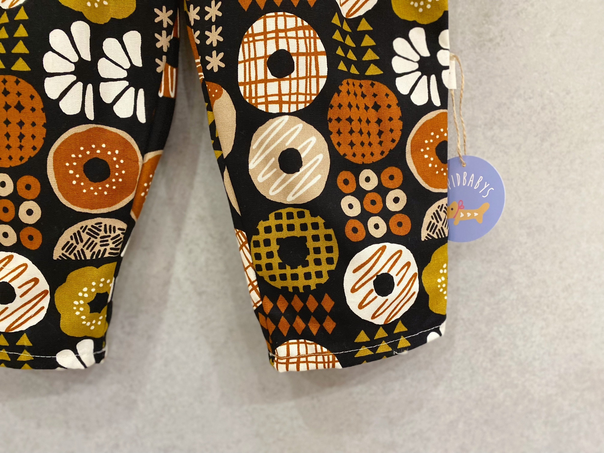 黑甜甜圈 洋蔥褲（120）