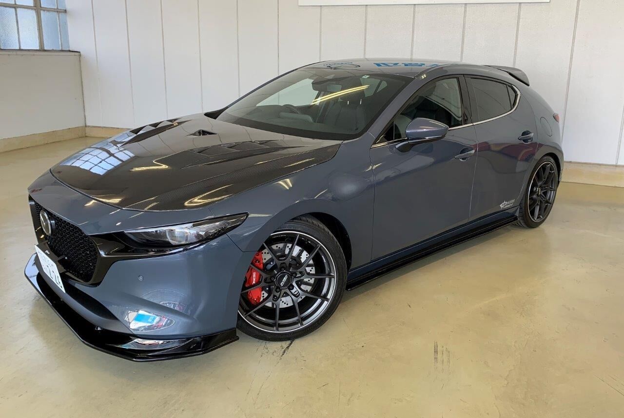 HM RACERS CARBON 引擎蓋 MAZDA3 BP 2019-