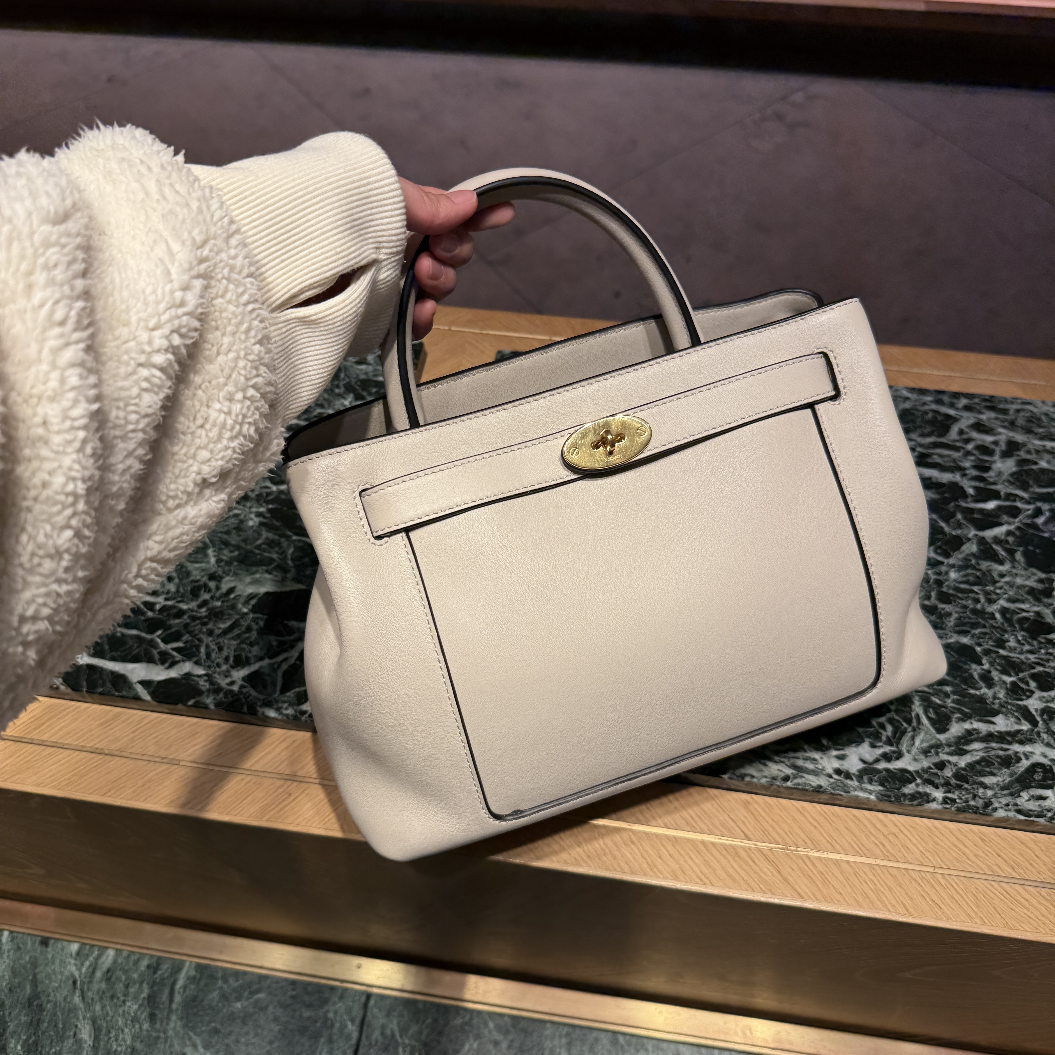 Mulberry medium Islington bag 2 colors white black