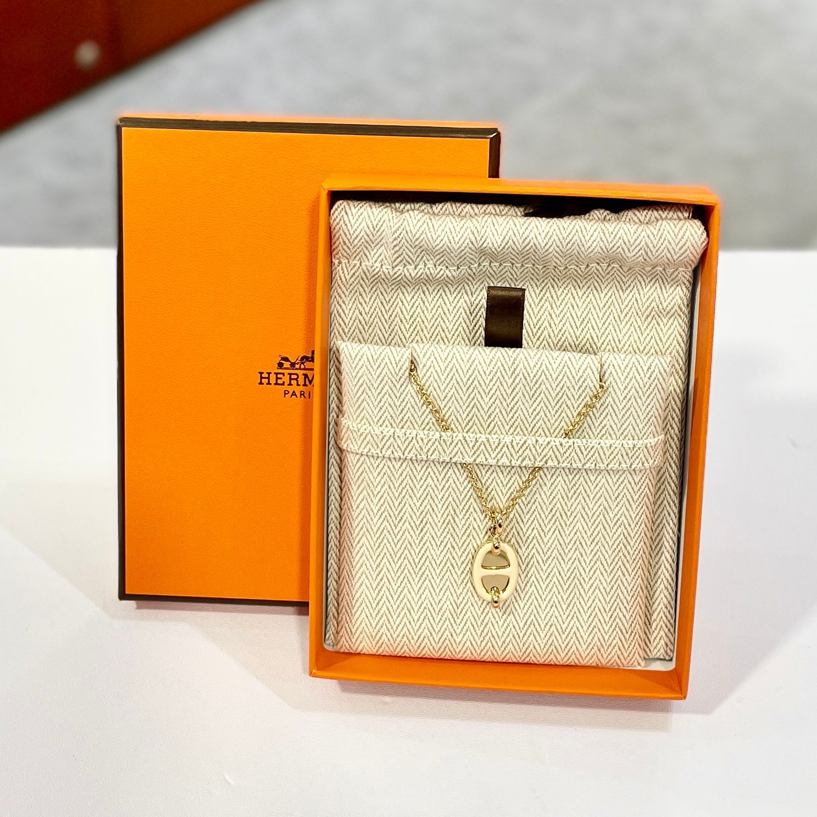 全新HERMES項鏈,豬鼻鏡面 白色x金鏈 #BRAND NEW#香榭站正品