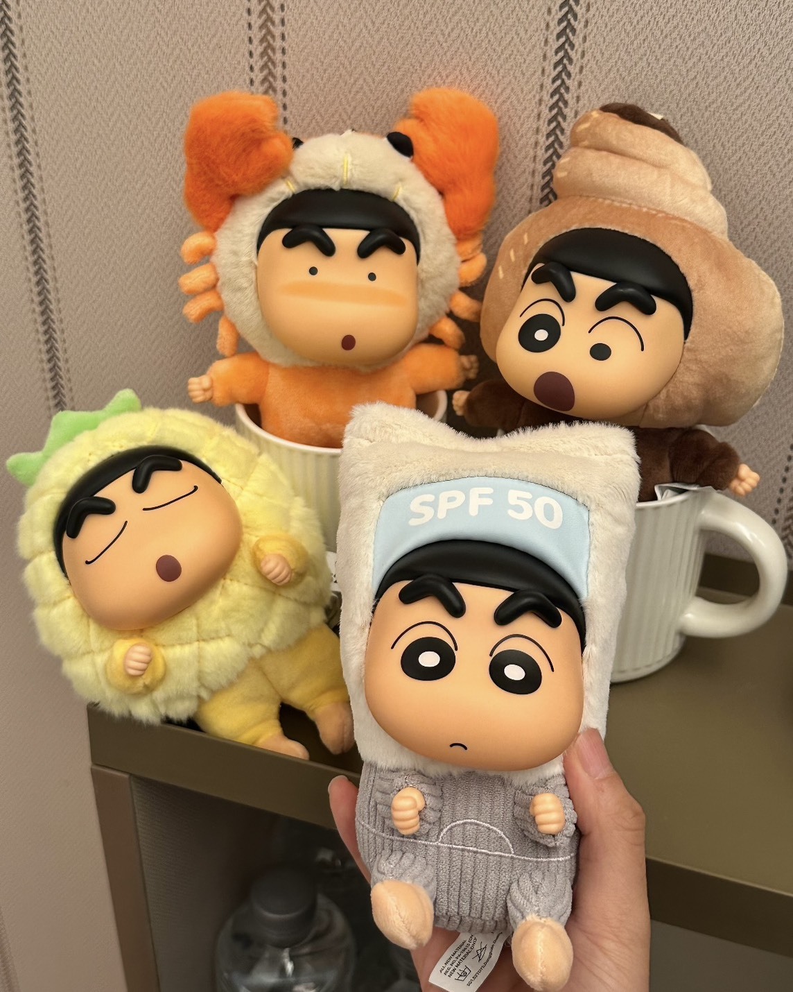 <小新曬黑啦!> 52TOYS 蠟筆小新 假日派對系列 黑皮 盲盒