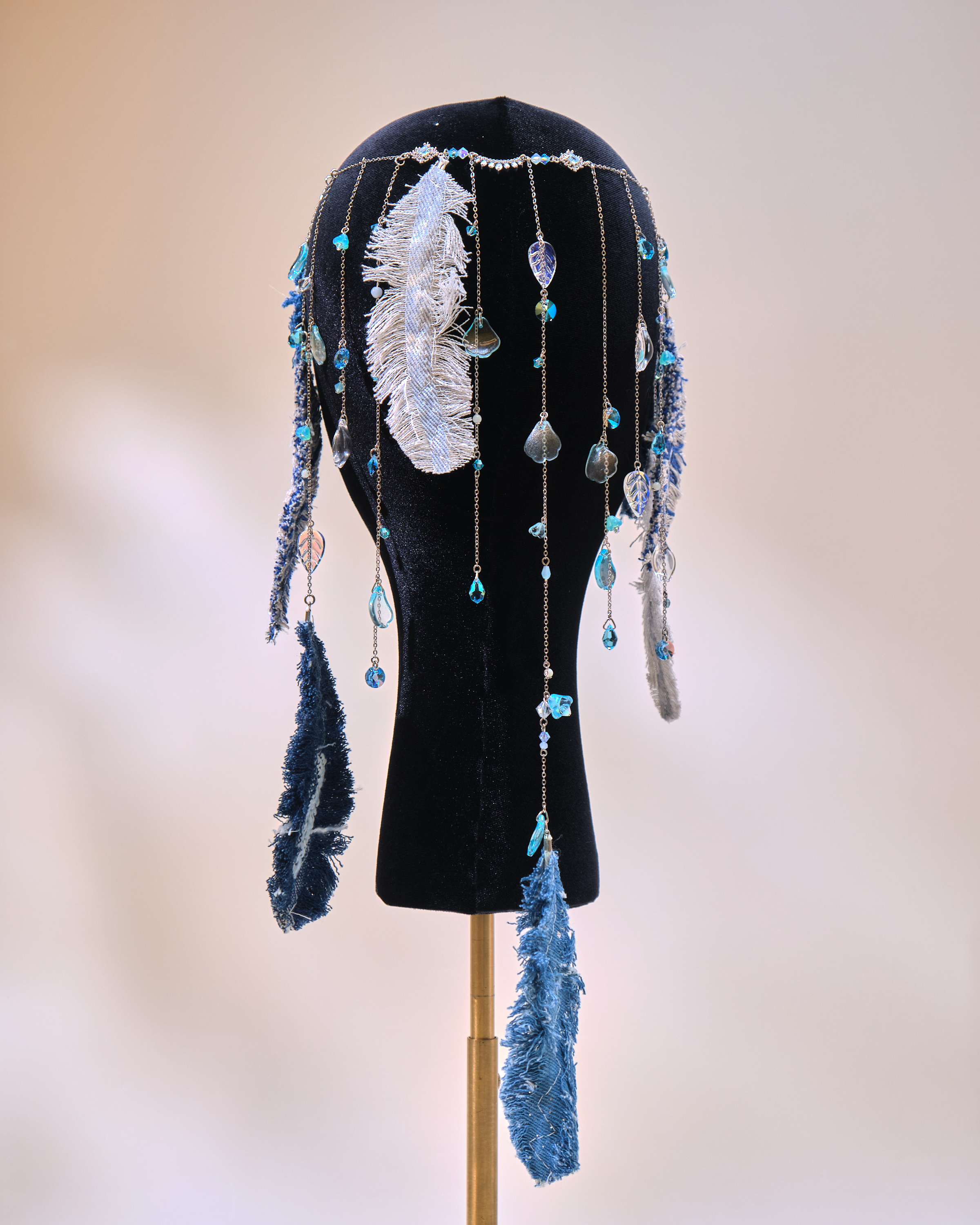 12667 Denim Feather Waterfall Head Chain