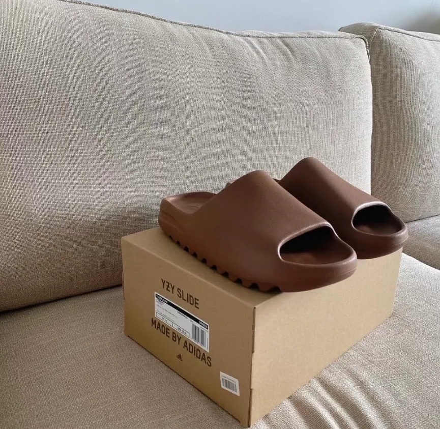肯爺 YEEZY SLIDE BROWN 咖啡 防水 拖鞋