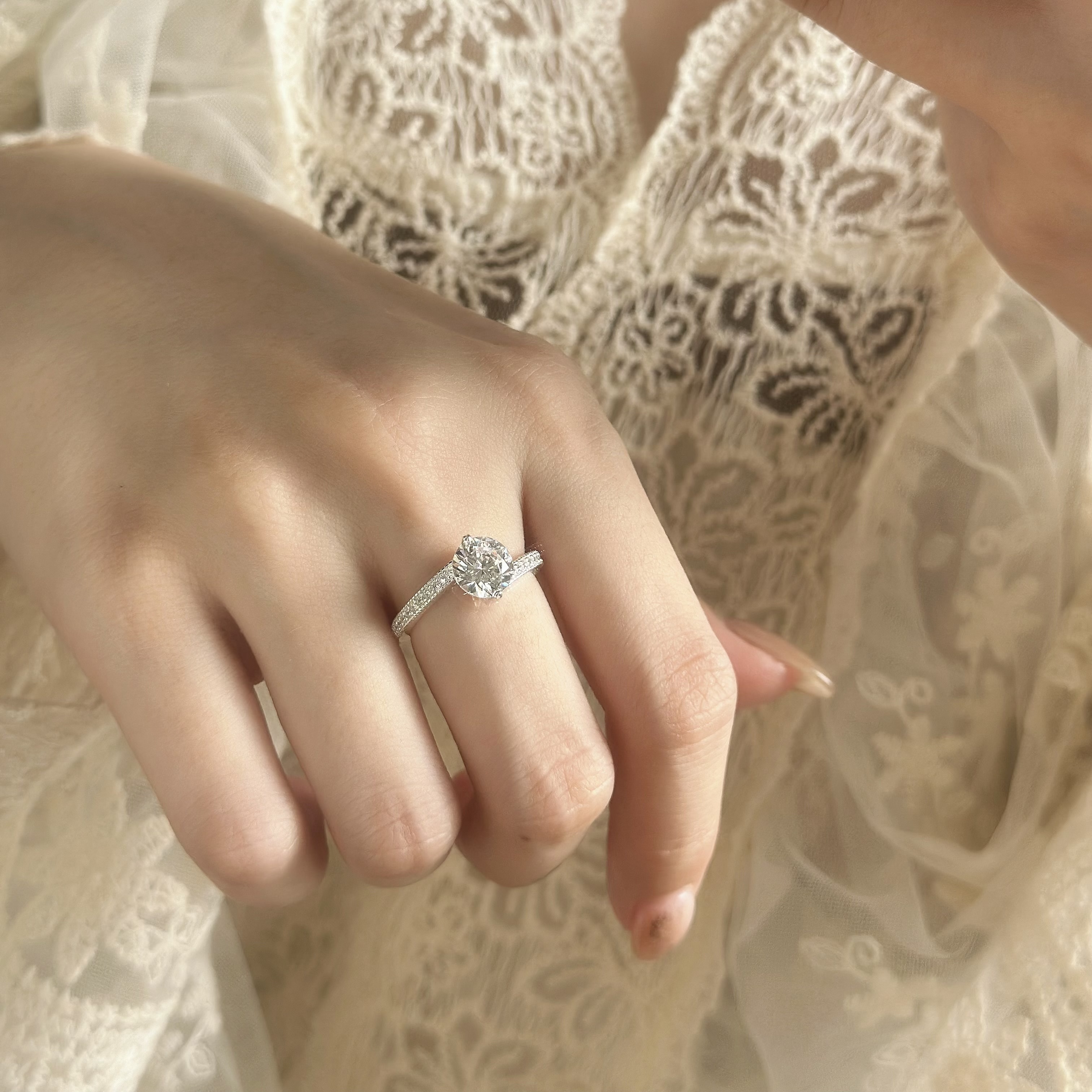 大氣．單鑽交叉純銀戒指