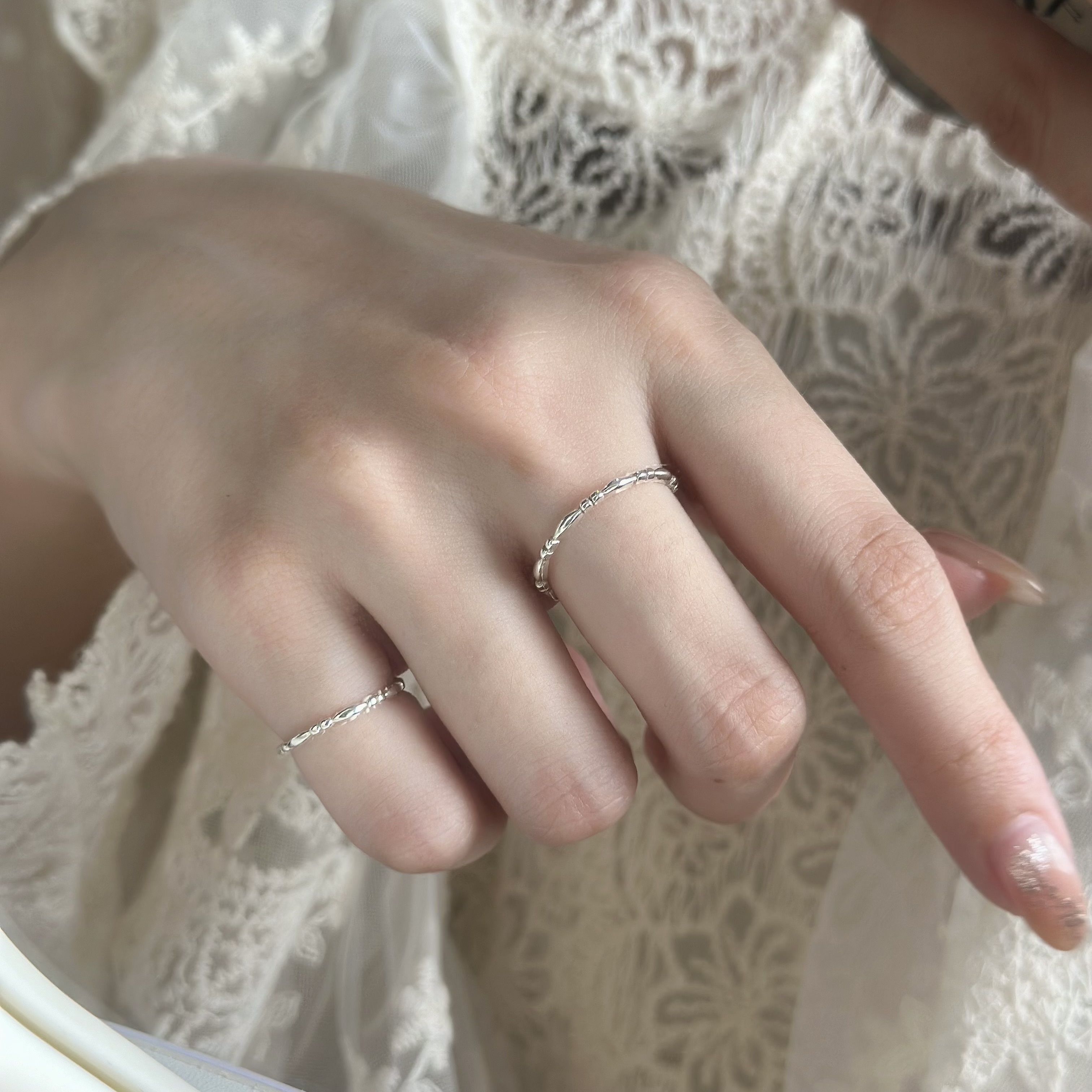 平穩．素面米粒線戒