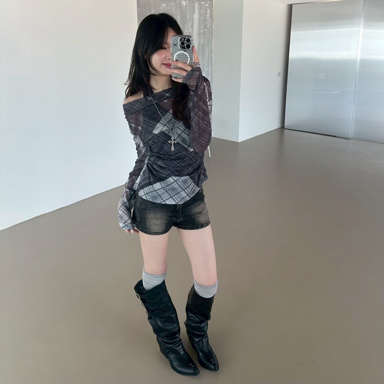 格外迷人網紗上衣