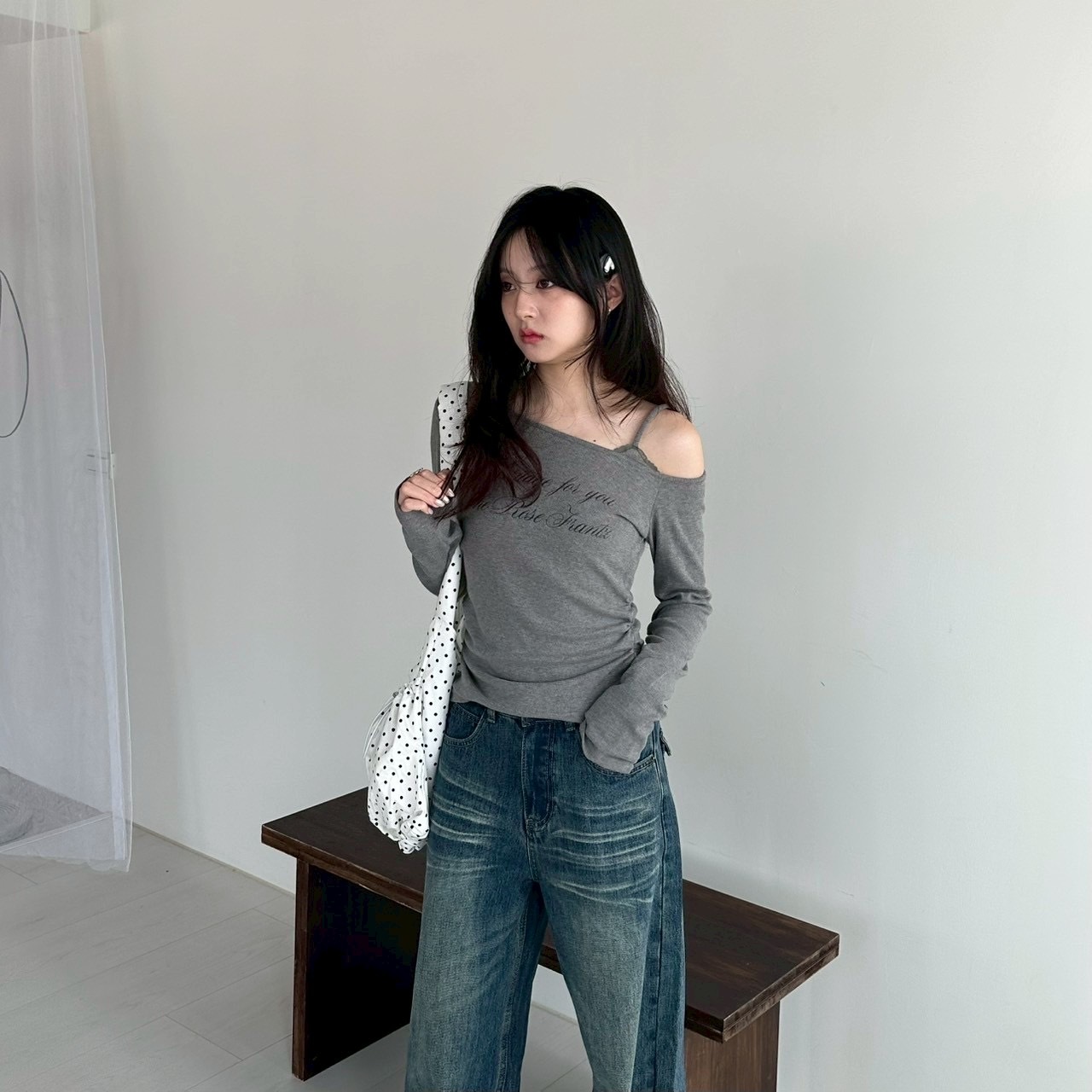 斜領法式花字長袖上衣