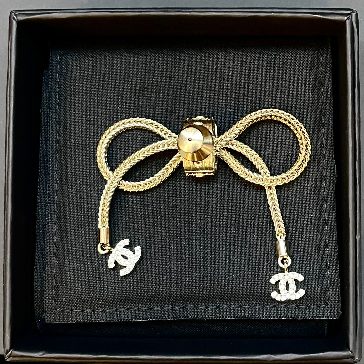 全新CHANEL 胸針ABE445 淡金蝴蝶結 BROOCH CHANEL Earrings #BRAND NEW #香榭站正品