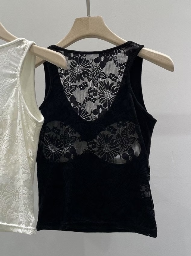 (飯店選品/下)後背無邊界蕾絲內建胸墊小可愛/黑