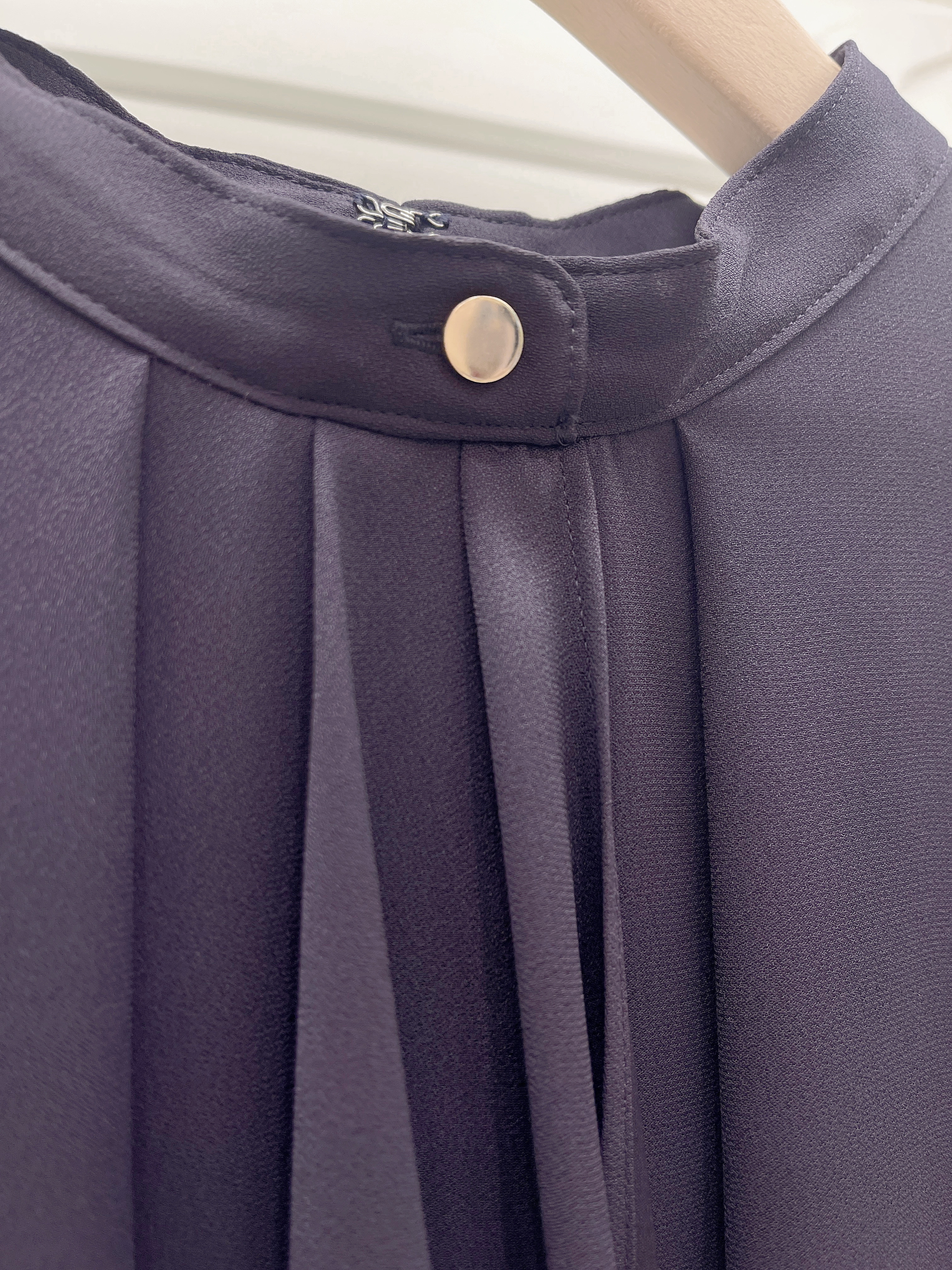 前荷葉雪紡上衣