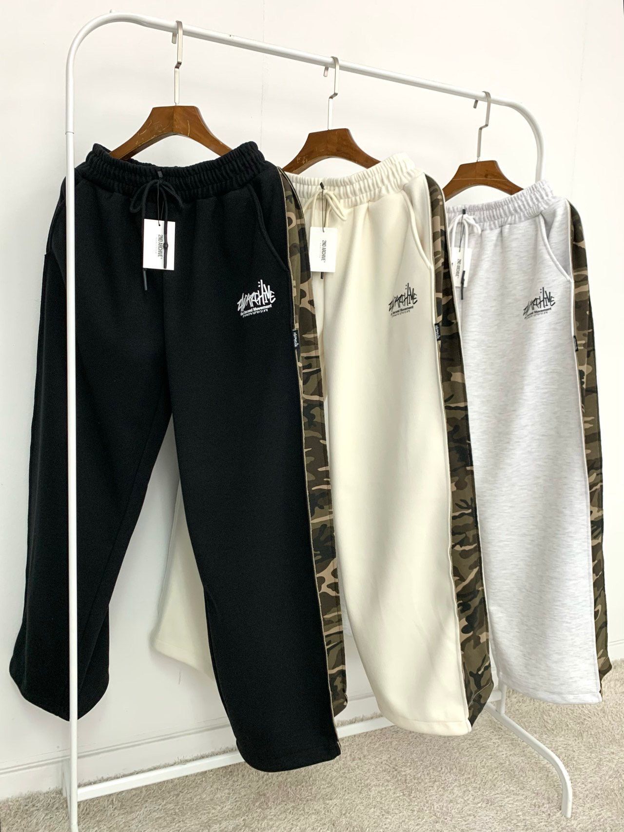 英文字拼迷彩可束腳運動褲 2nd-270P