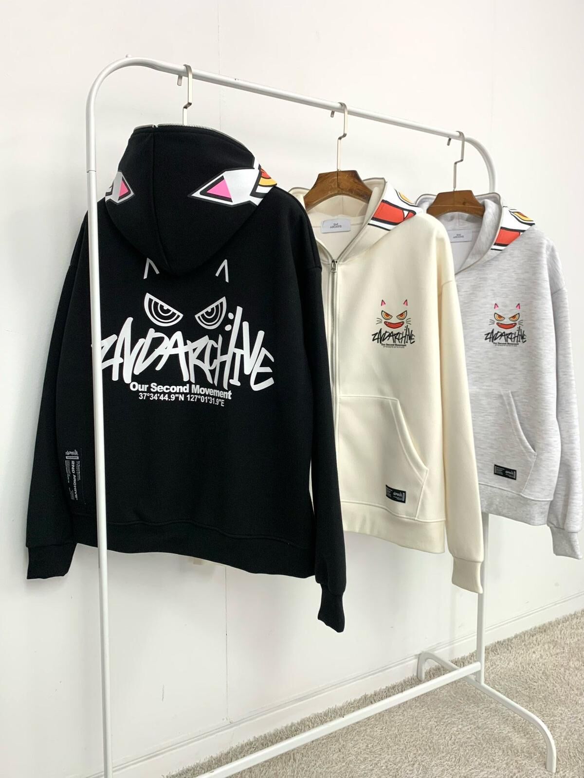 英文字圖案連帽拉鍊外套 2nd-272JK