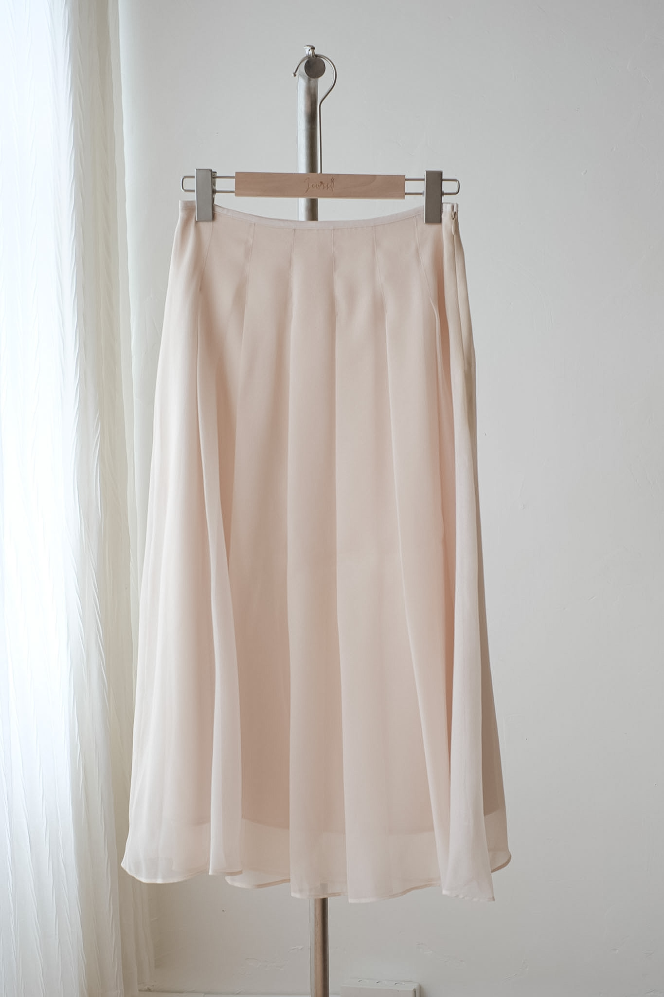 霧感氣質微傘中長裙 (淺杏/黑) BT427