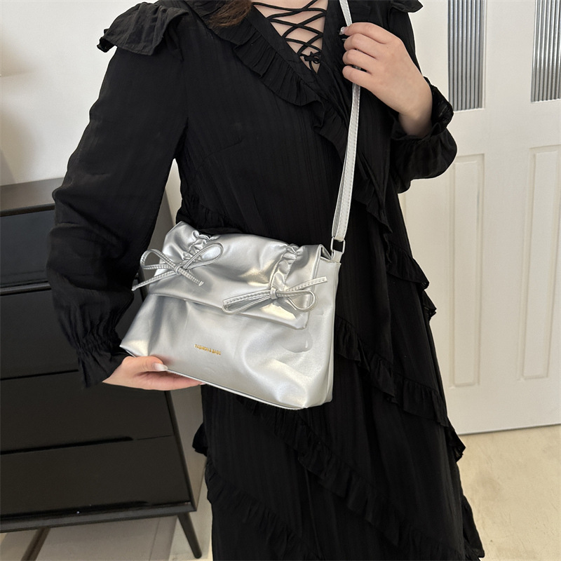 Casual Bow Large-Capacity Shoulder & Crossbody Bag