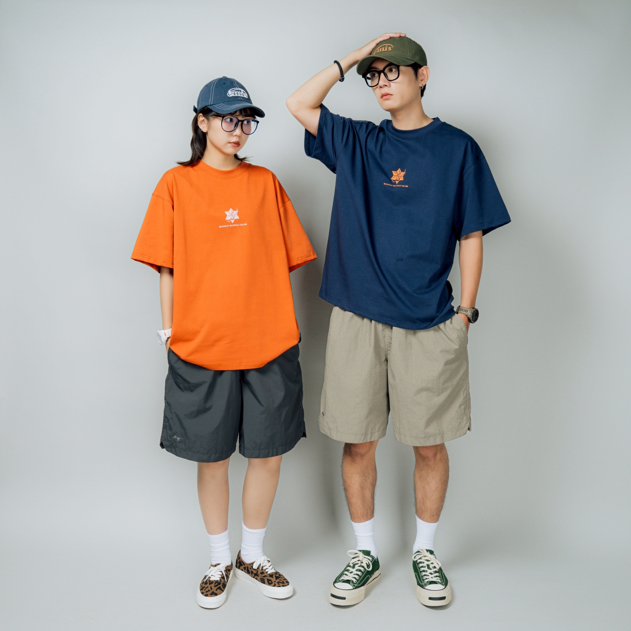 SBG 寬鬆狗骨頭刺繡開叉短褲 SB0507