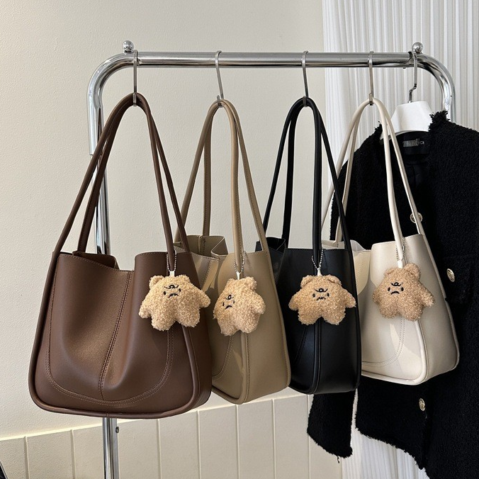 Vintage Large-Capacity Shoulder Tote Bag with Charm