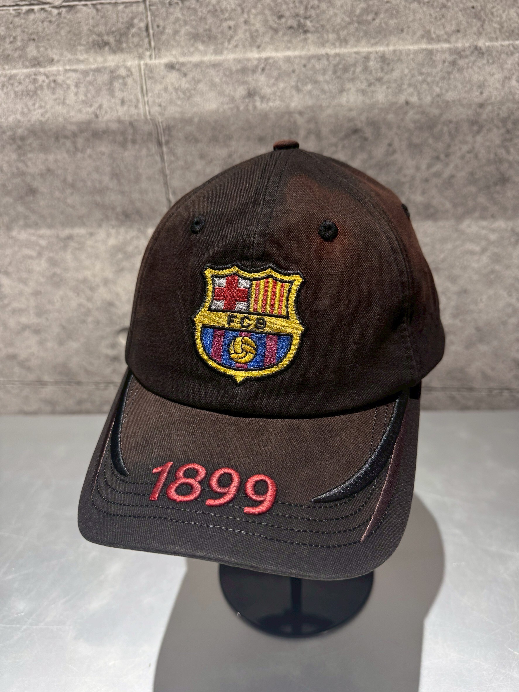 帽子 CJ X FCB 1899 DISTRESSED TRAVIS SCOTT imagen_2025-05-10_121719205.