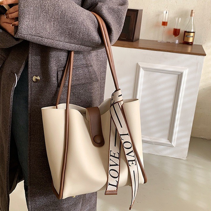 Japanese Minimalist Large-Capacity Shoulder Tote Bag