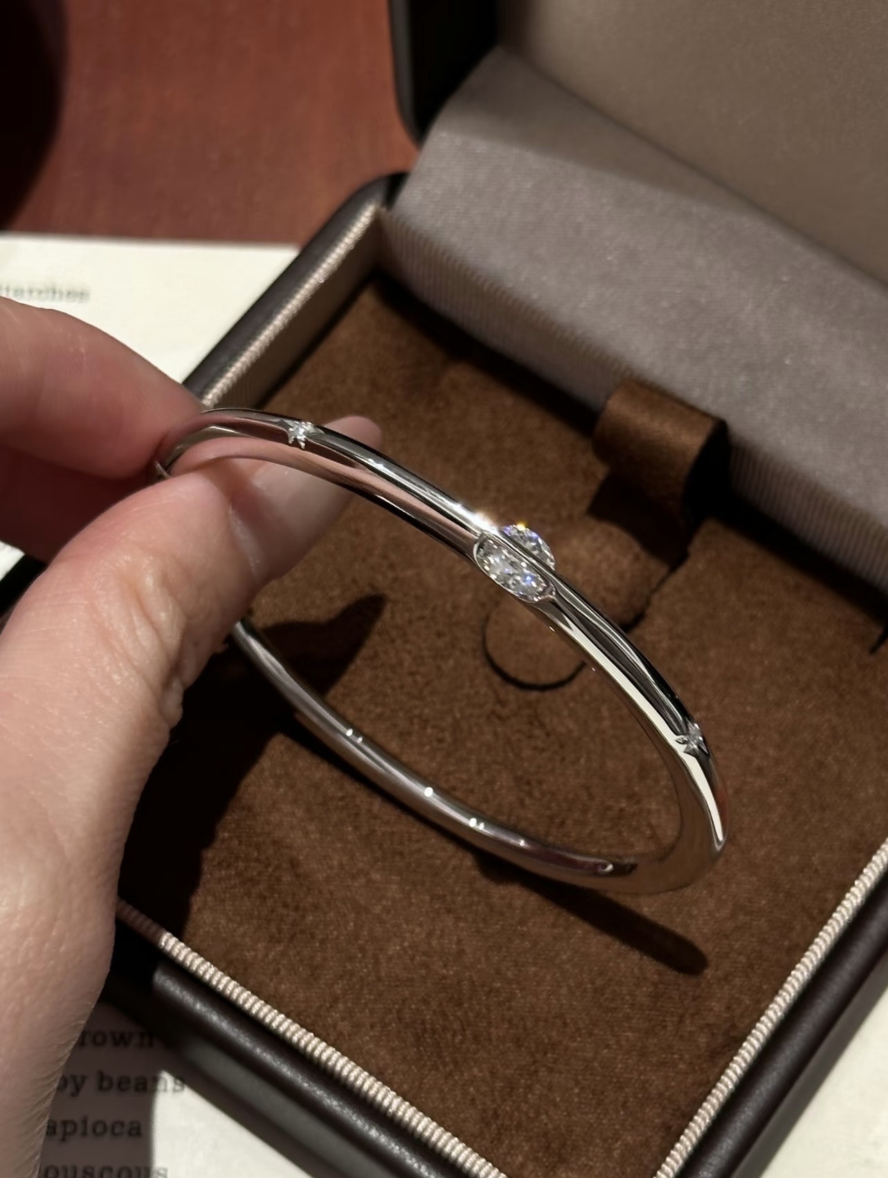 【現貨】2卡莫桑鑽 925純銀手鈪G0830312（手工裝嵌飛碟款）