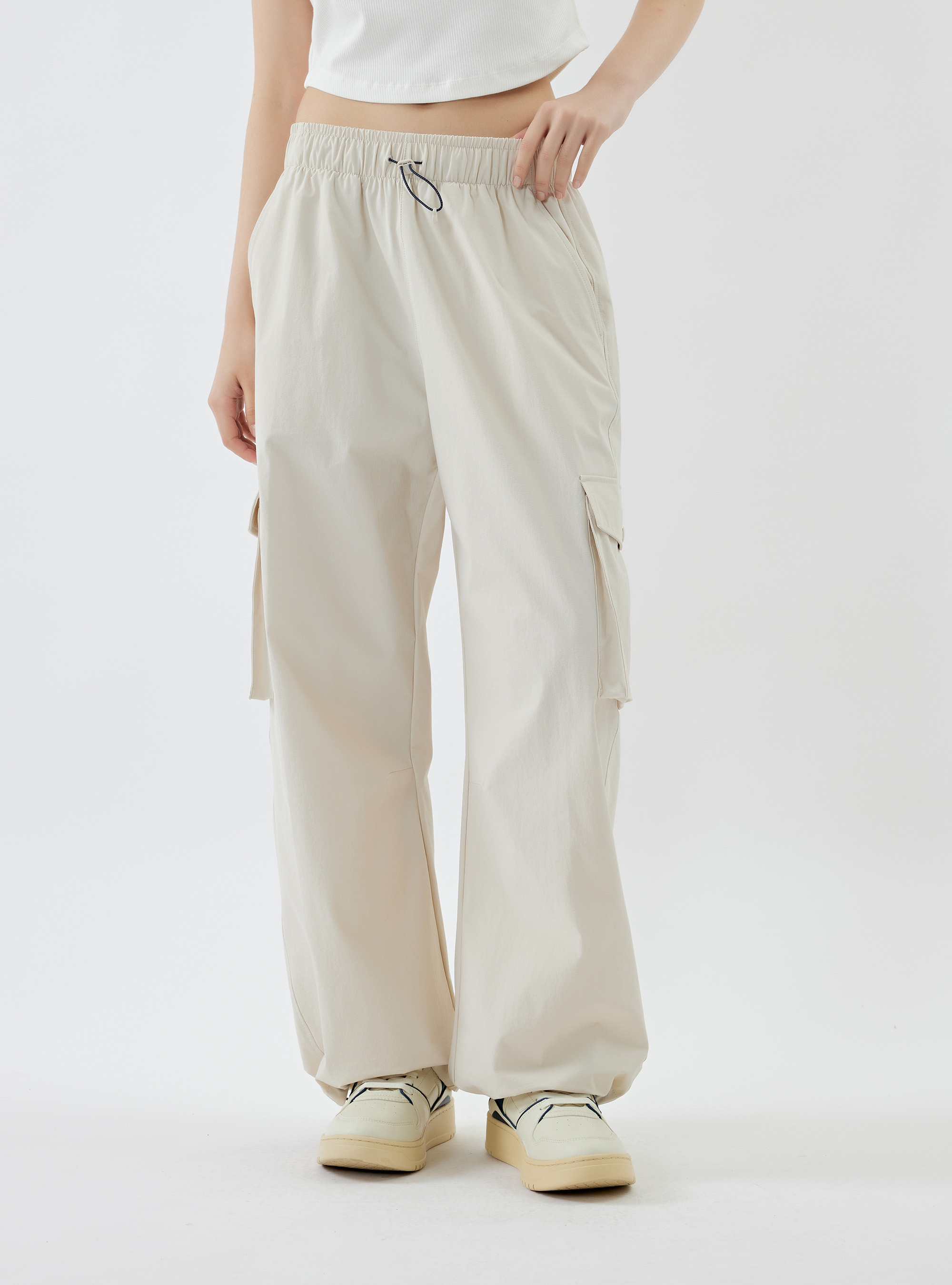 女款 防潑水速乾輕量運動長褲