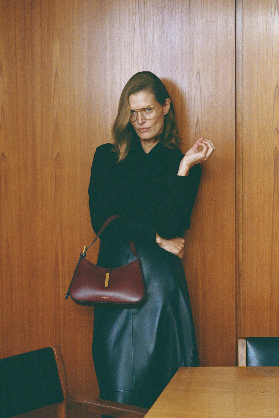 DeMellier｜TOKYO 真皮彎月型肩背包