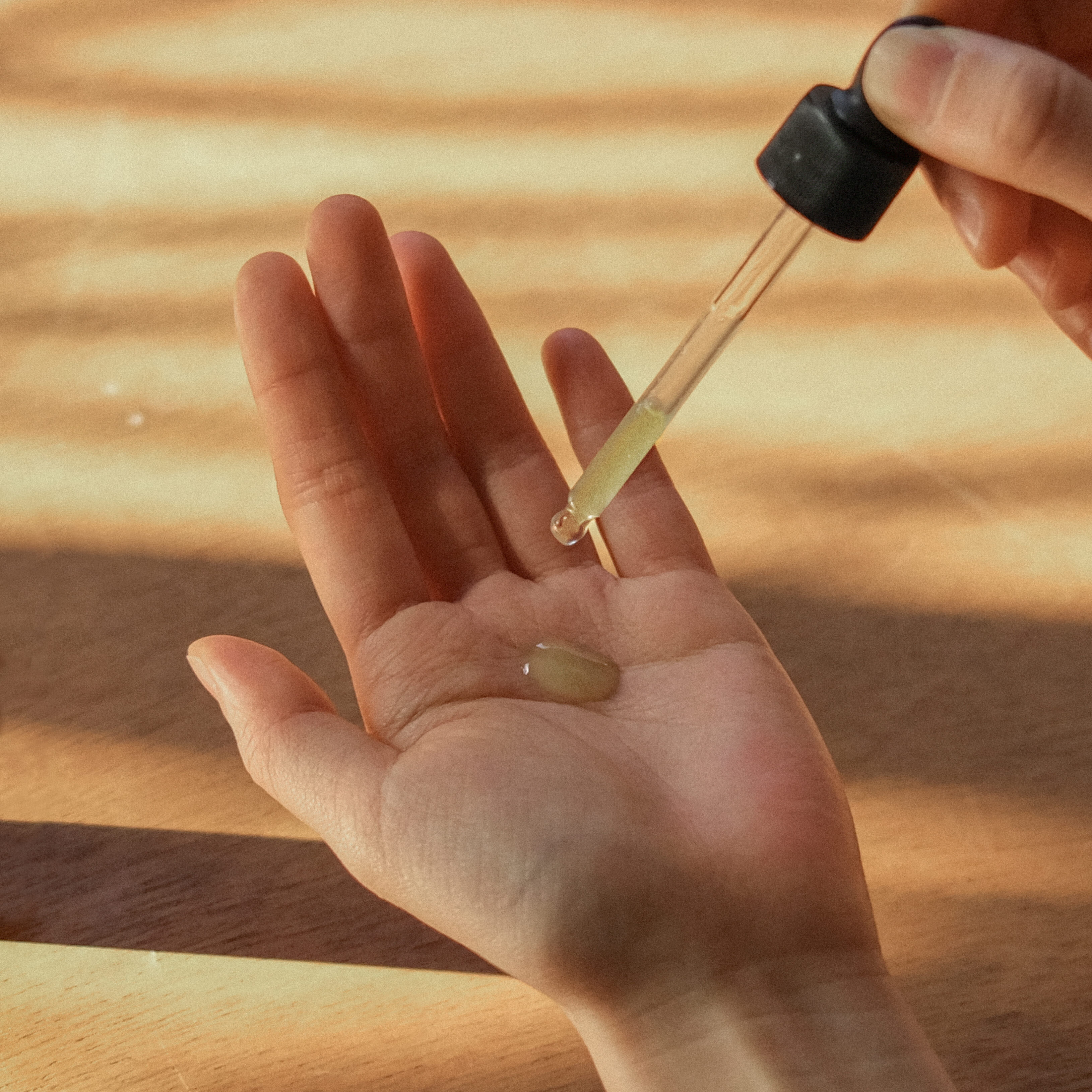 Simplistic SERUM SLOW