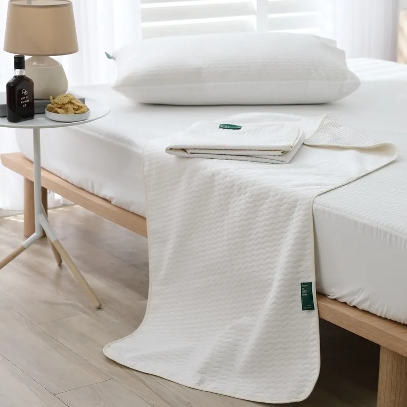 AVDAR 抱抱床-防蟎隔水保潔墊