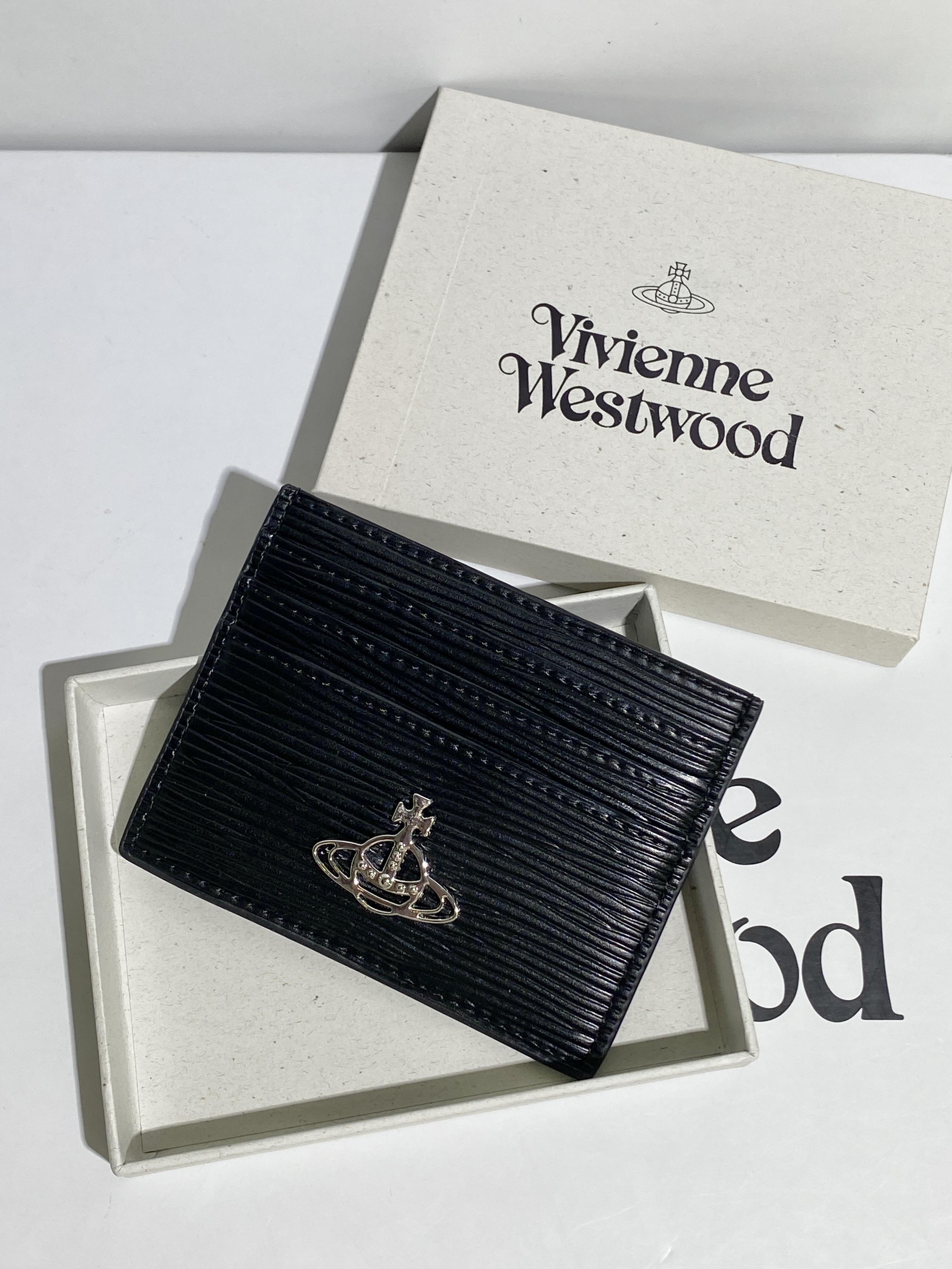 Vivienne Westwood 經典黑色咭套 Card Holder  (made in Italy)