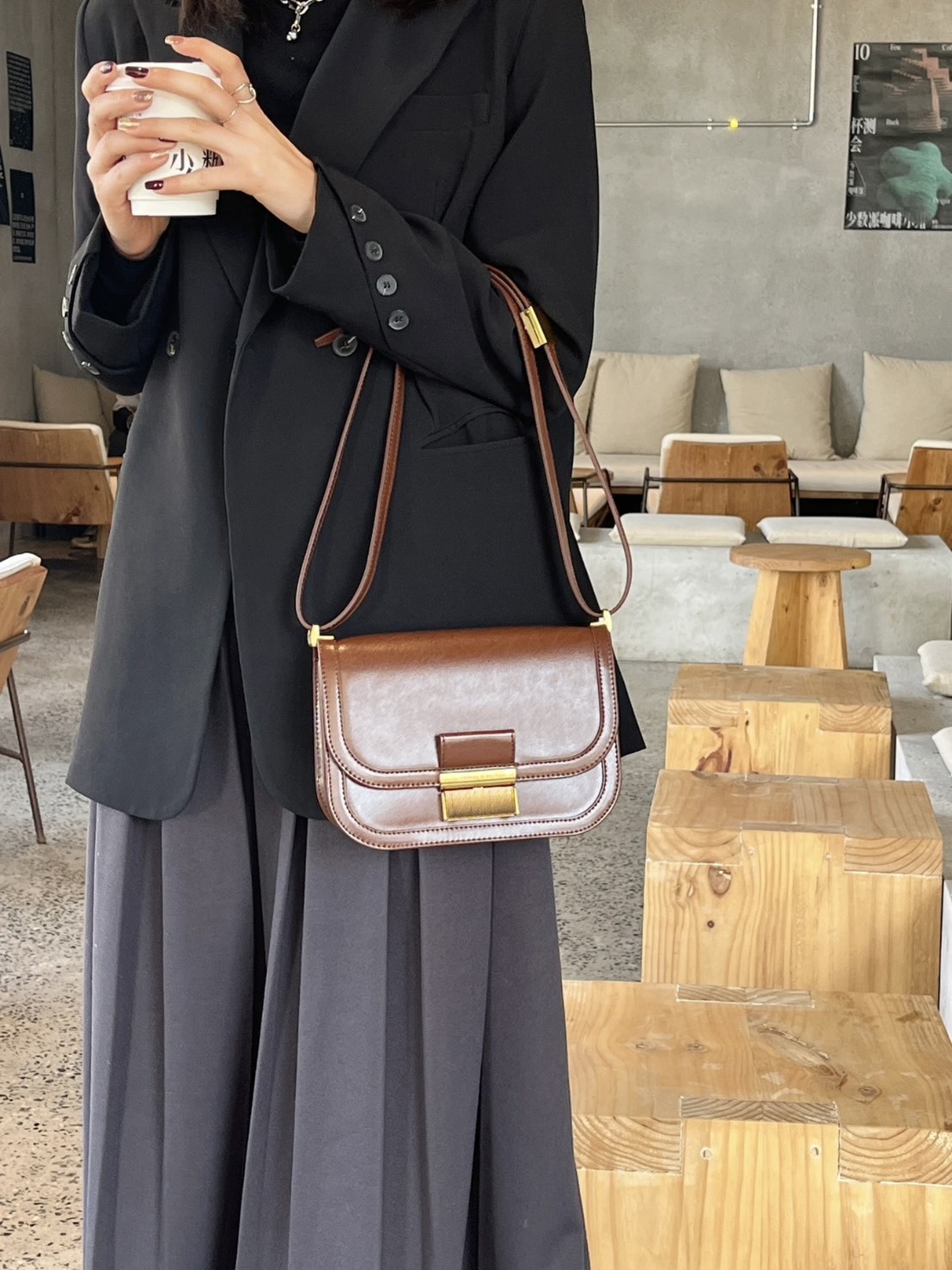 <快速出貨> CHARLES & KEITH 小CK 巧克力豆腐包🍫